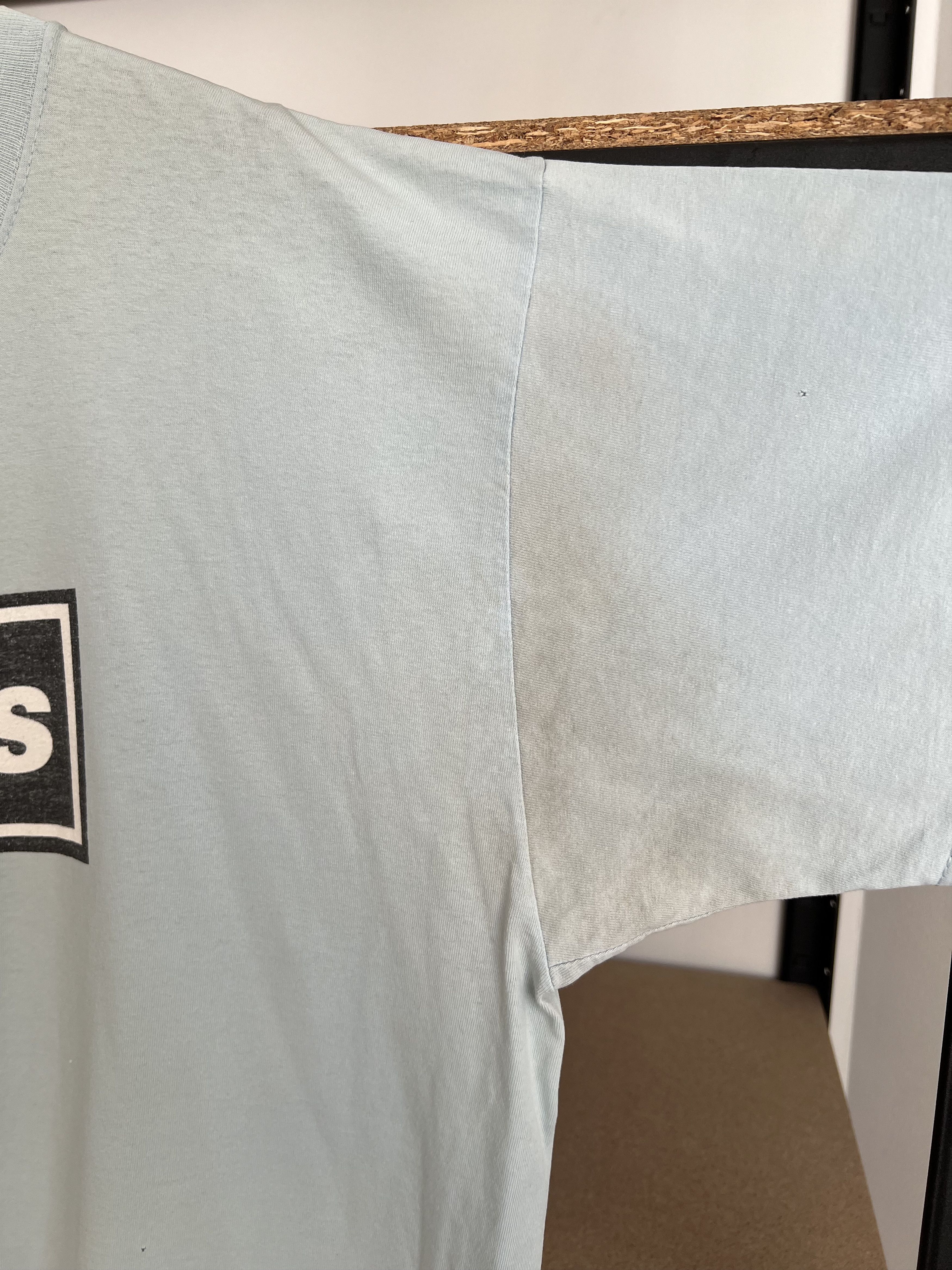 Band Tees Vintage 2000s Oasis Definitely Maybe Britpop Blue T-shirt Size US XL / EU 56 / 4 - 11 Thumbnail