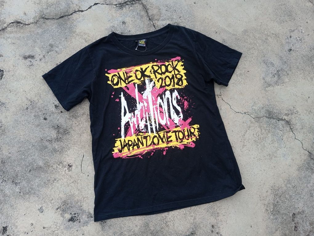 Japanese Brand One Ok Rock 2018 Tour 🎸 Tshirt Band Japan 🎌 Size US L / EU 52-54 / 3 - 2 Thumbnail