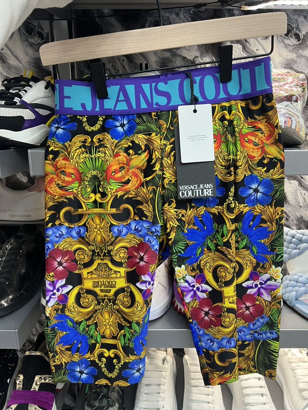 Versace Versace Tropical Shorts Size US 42 / EU 58 - 1 Thumbnail
