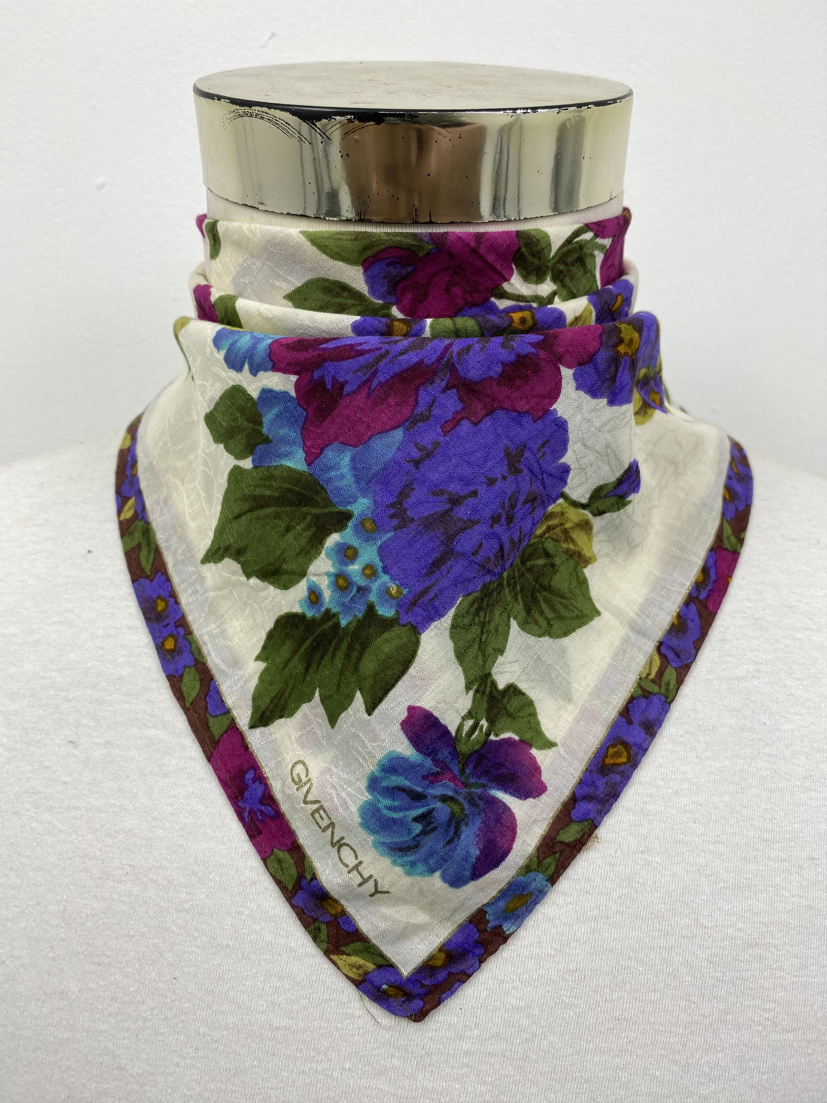 Givenchy Givenchy Bandana / Handkerchief / Neckerchief HKC0505 Size ONE SIZE - 1 Thumbnail