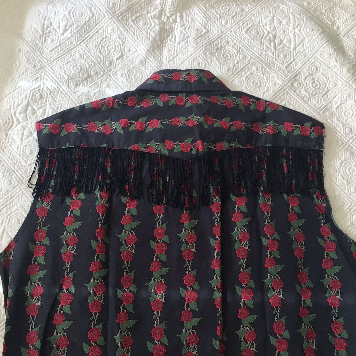 Number (N)ine N(N) Sleeveless, cowboy shirt with roses, fringe, 2 pockets Size US M / EU 48-50 / 2 - 6 Thumbnail
