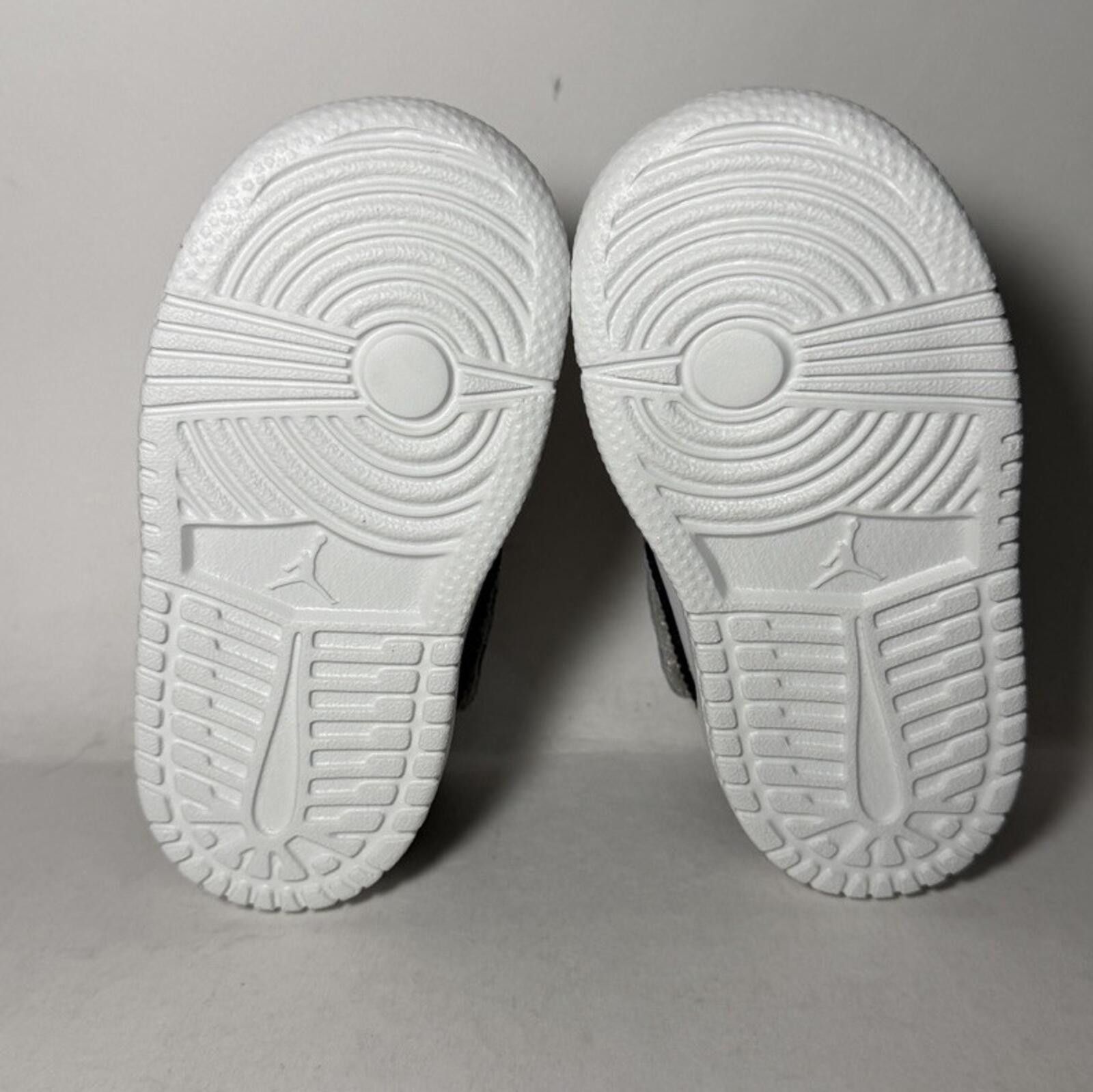 Jordan Brand Air Jordan 1 Low Alt (TD) Sneaker Black/Black-Summit White Size US 5 / EU 37 - 5 Thumbnail