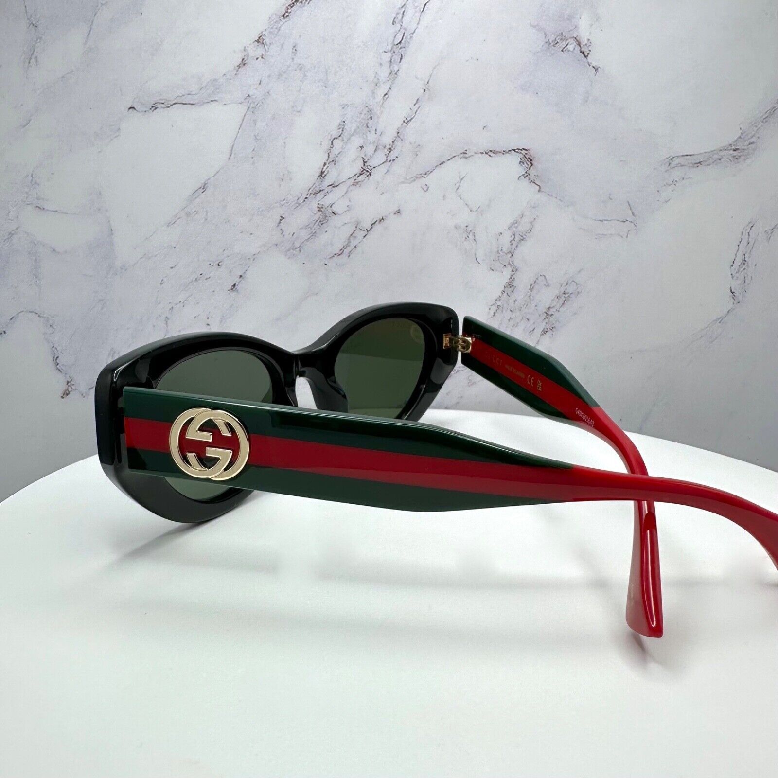 Gucci New GUCCI Sunglasses Black Gold 2025 Newest Collection Size ONE SIZE - 7 Thumbnail