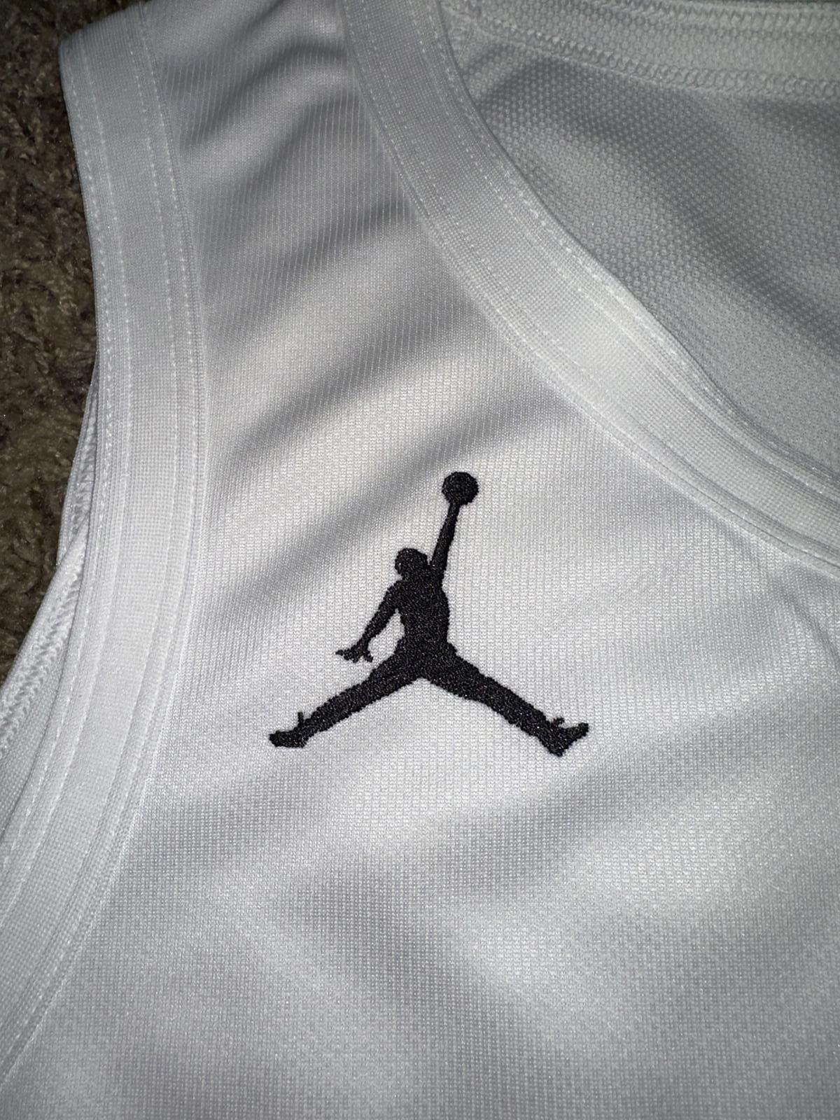 Designer Air Jordan Men’s NBA Team Issue White Blank Jersey Size US XXL / EU 58 / 5 - 2 Thumbnail
