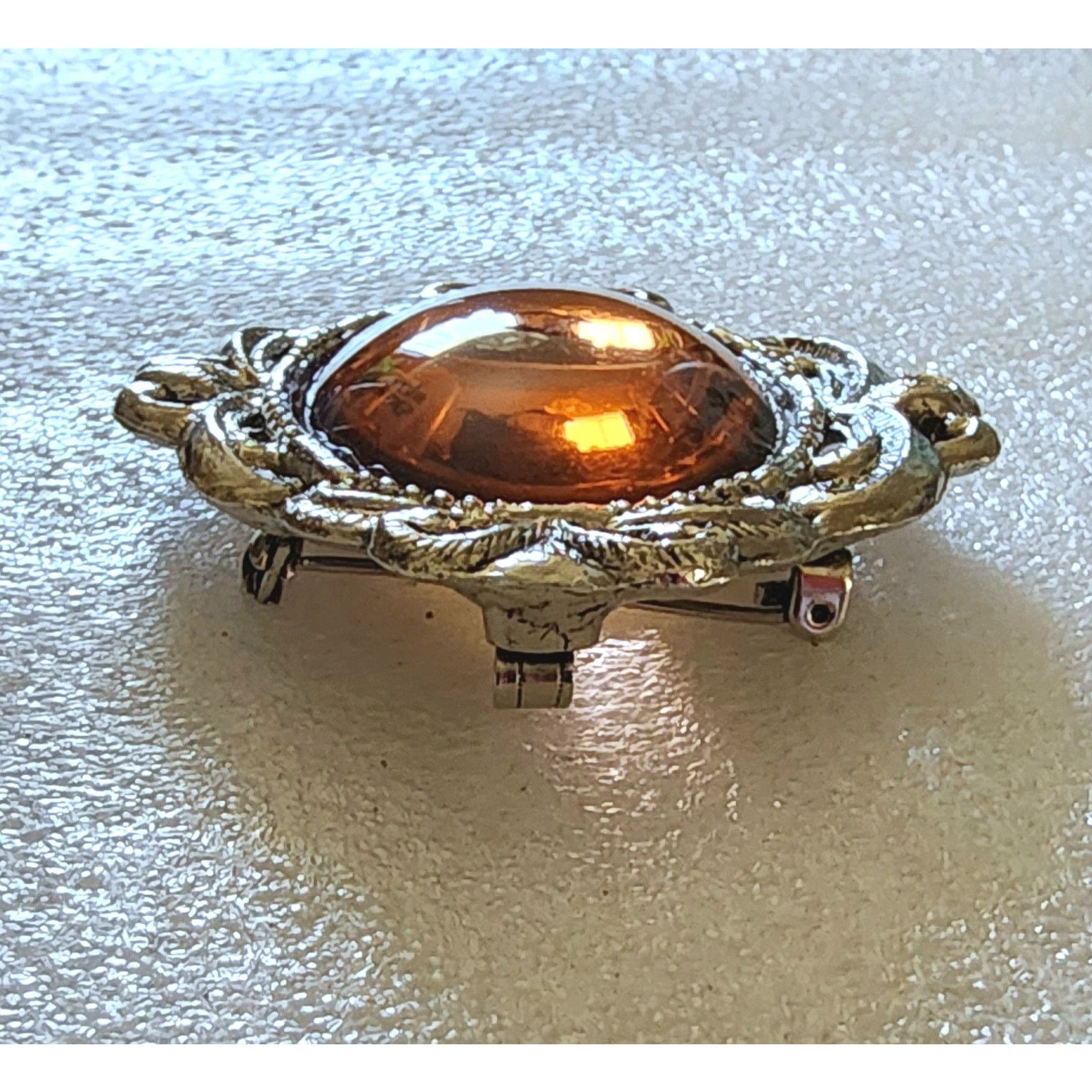 Nordstrom Vintage Metal Brooch w/ Pink Brooch Victorian Jewelry Size ONE SIZE - 6 Thumbnail
