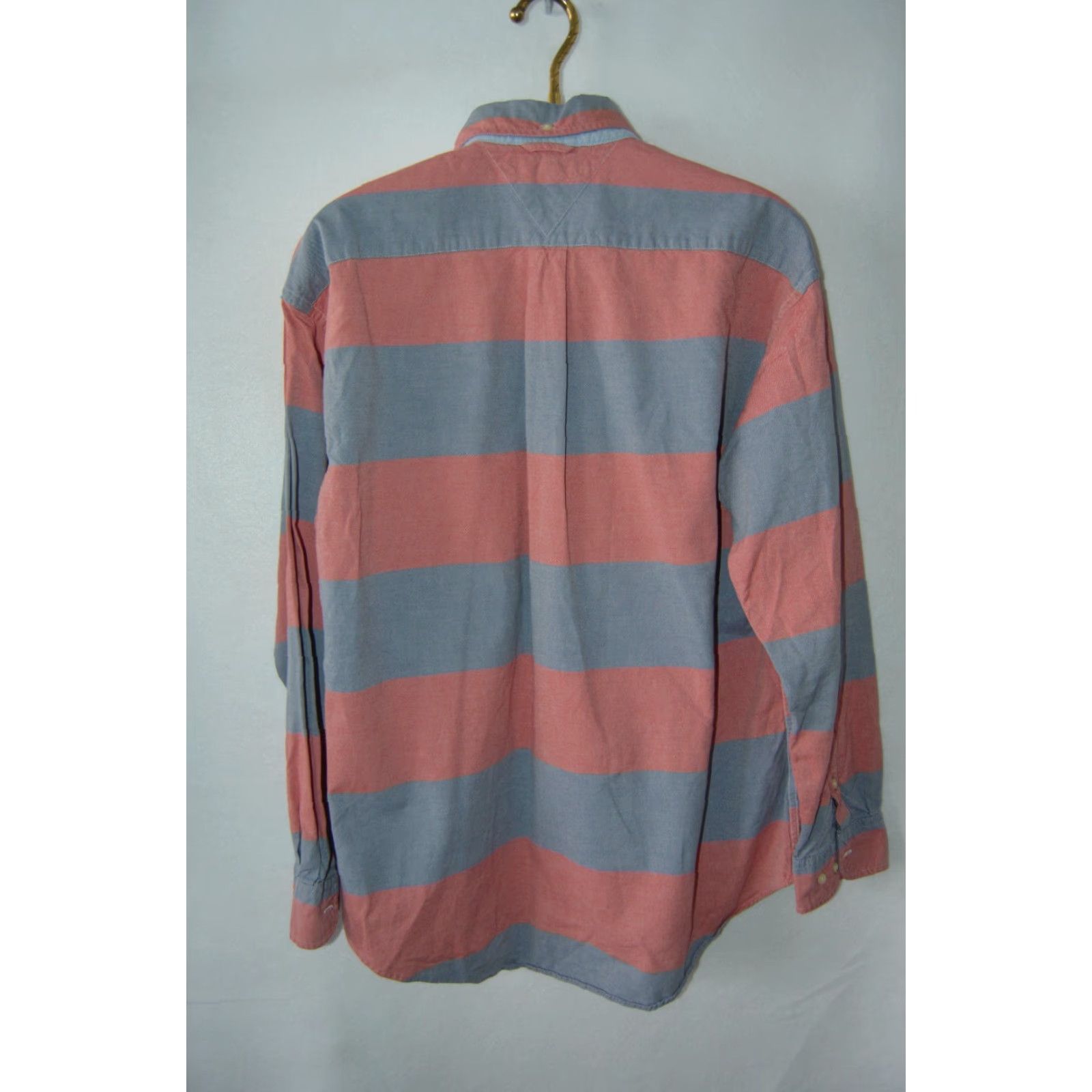 Tommy Hilfiger Tommy Hilfiger Button Oxford Shirt XL Colorblock Striped Hip Hop Preppy Size US XL / EU 56 / 4 - 2 Thumbnail