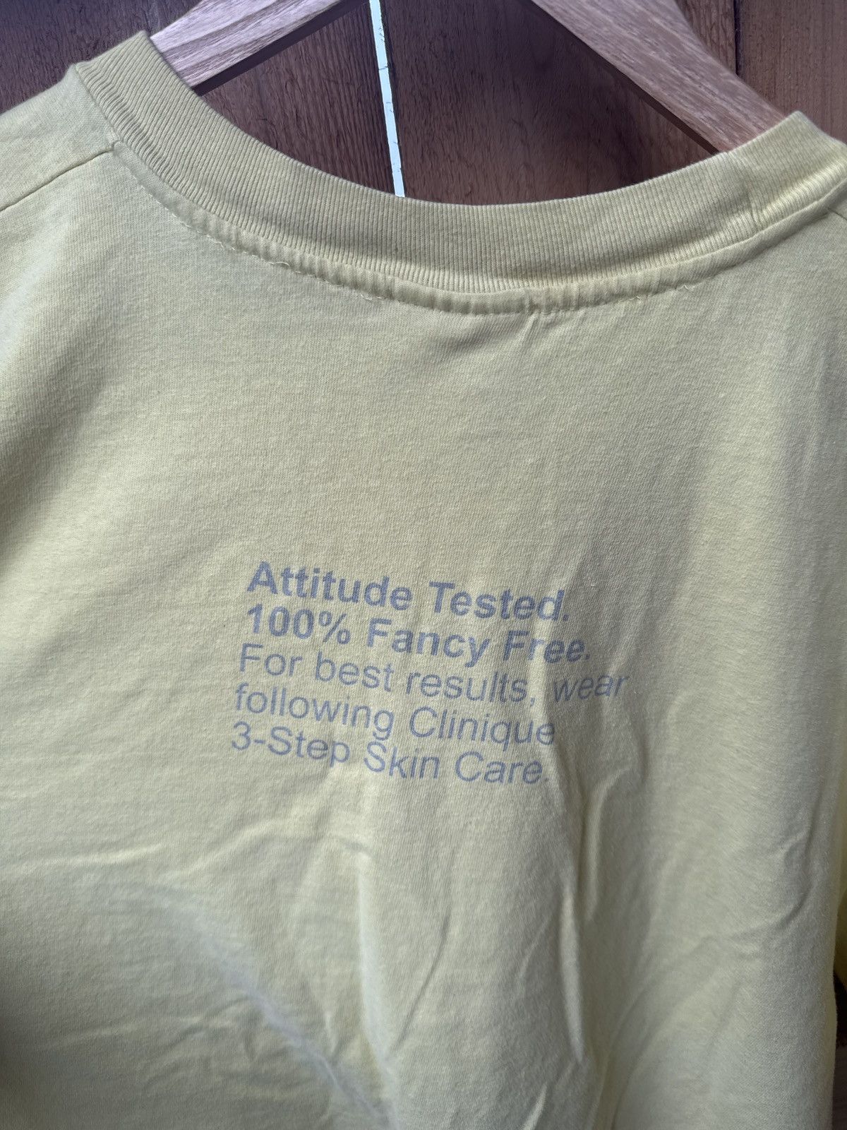 Hanes Hanes clinique 90s tee Size US XL / EU 56 / 4 - 6 Thumbnail