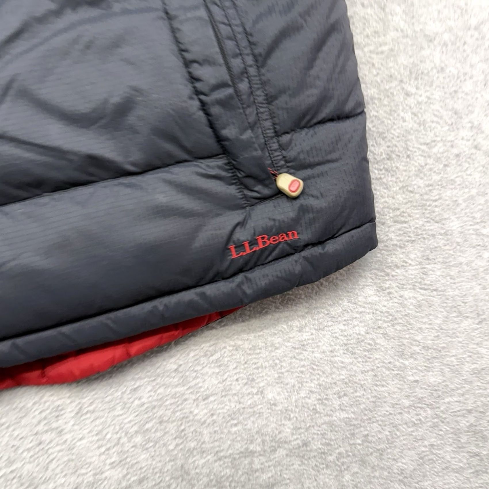 Vintage V.L.L.Bean Reversible Puffer Vest Vest Men XLT Tall Blue Red Full Zip XLT (Big & Tall) Size US XL / EU 56 / 4 - 2 Thumbnail