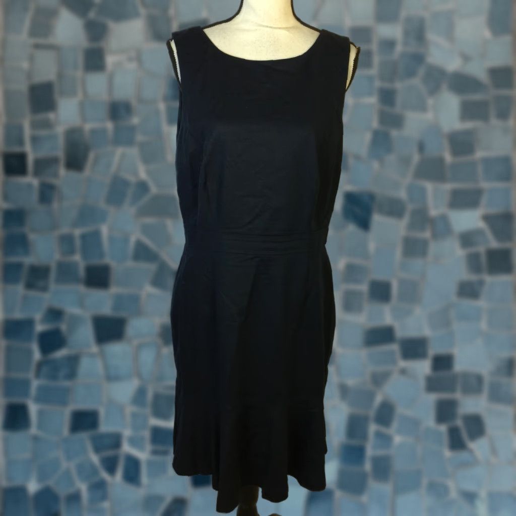 Banana Republic Sheath Dress Sz 14 Womans Navy Blue Sleeveless Lined  Flounce Hem