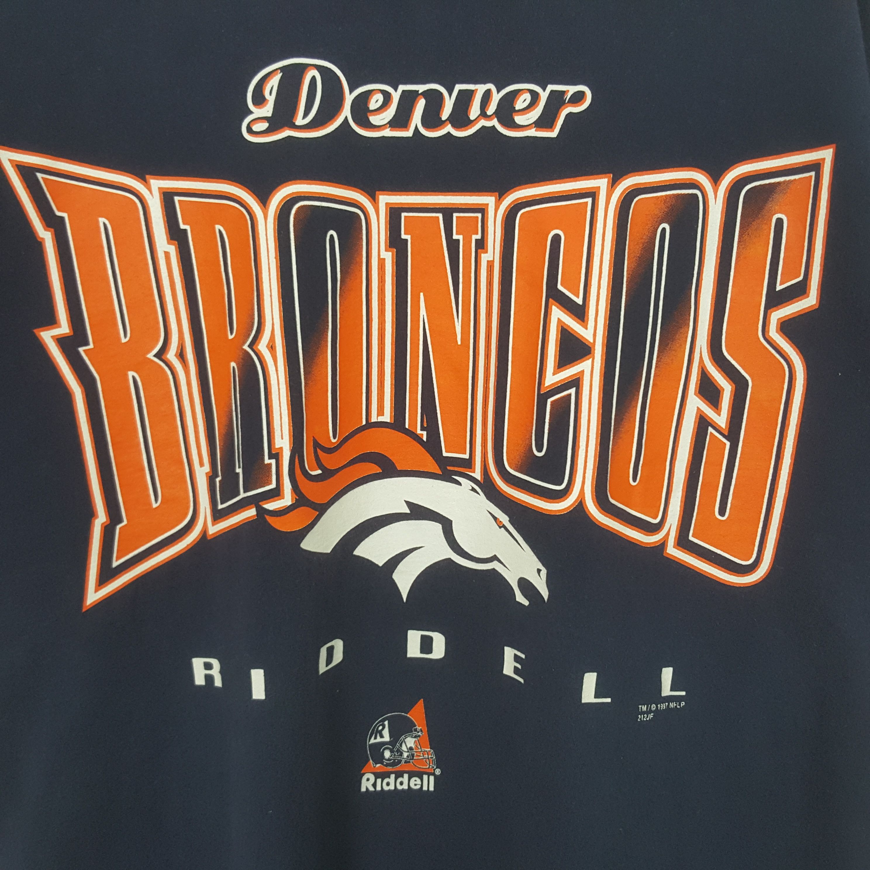 NFL Vintage Detroit Denver Broncos NFL Tshirt Size US XL / EU 56 / 4 - 2 Thumbnail