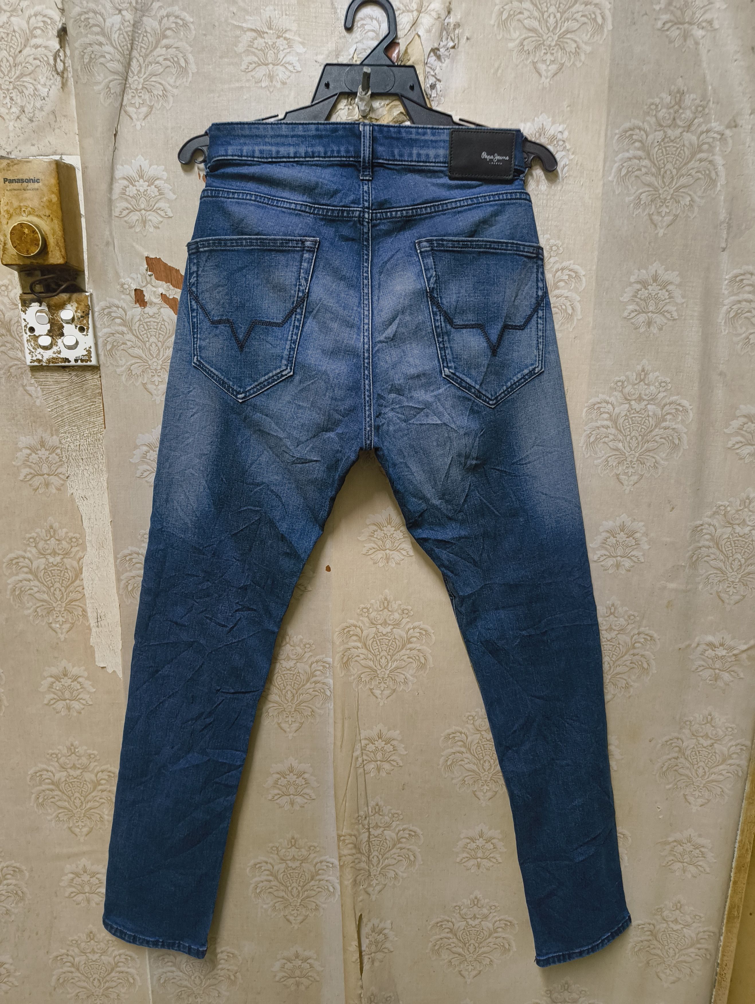 Pepe Jeans Pepe Jeans London 73 Slone Vapour skinny fit Size US 32 / EU 48 - 2 Thumbnail