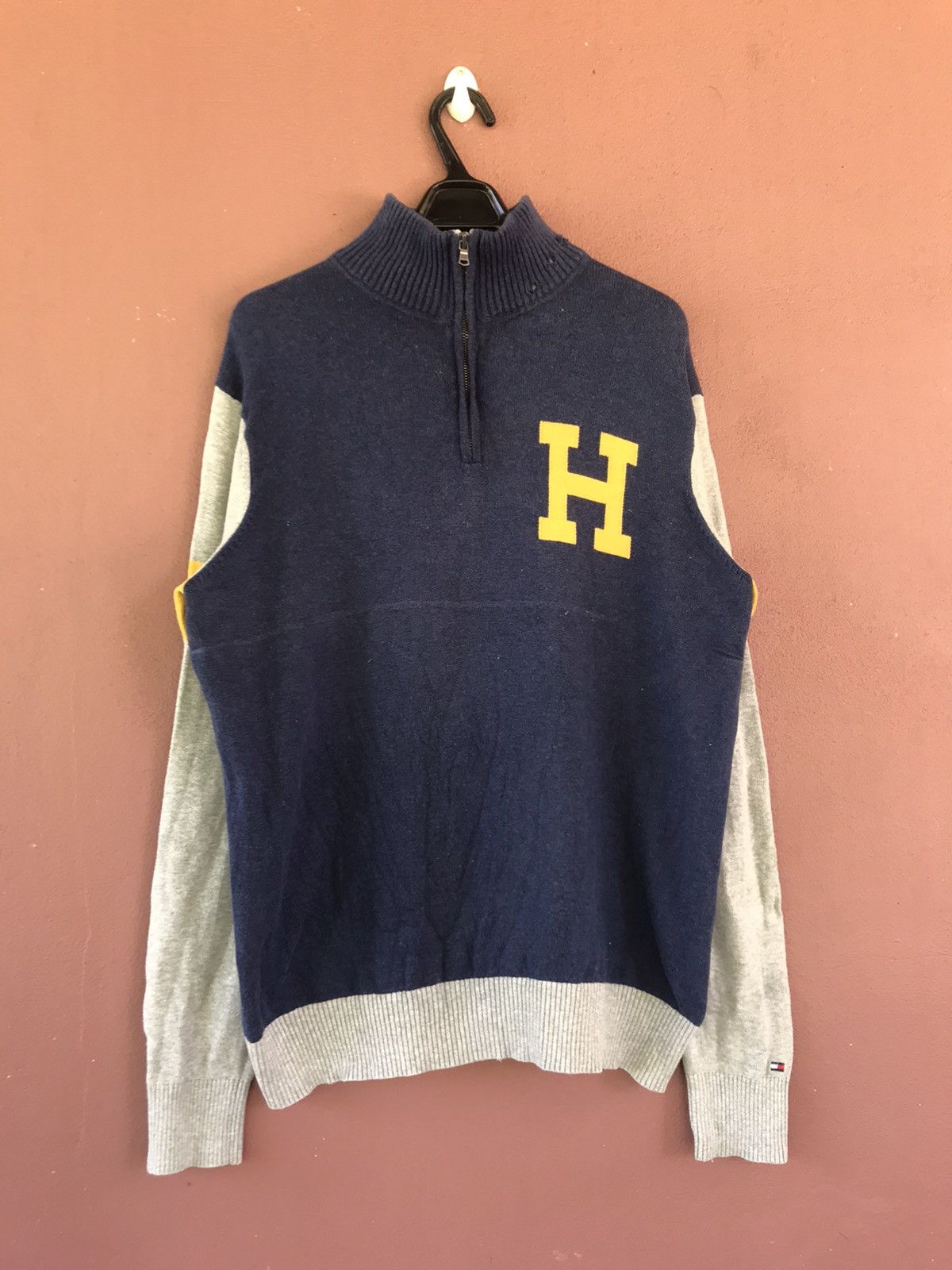 Tommy Hilfiger Tommy Hilfiger Sweatshirt size XL Size US XL / EU 56 / 4 - 1 Thumbnail