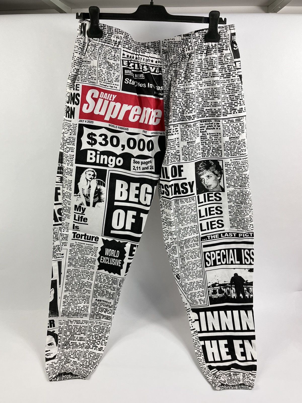 Supreme NEWSPAPER PRINT JOGGERS | Grailed