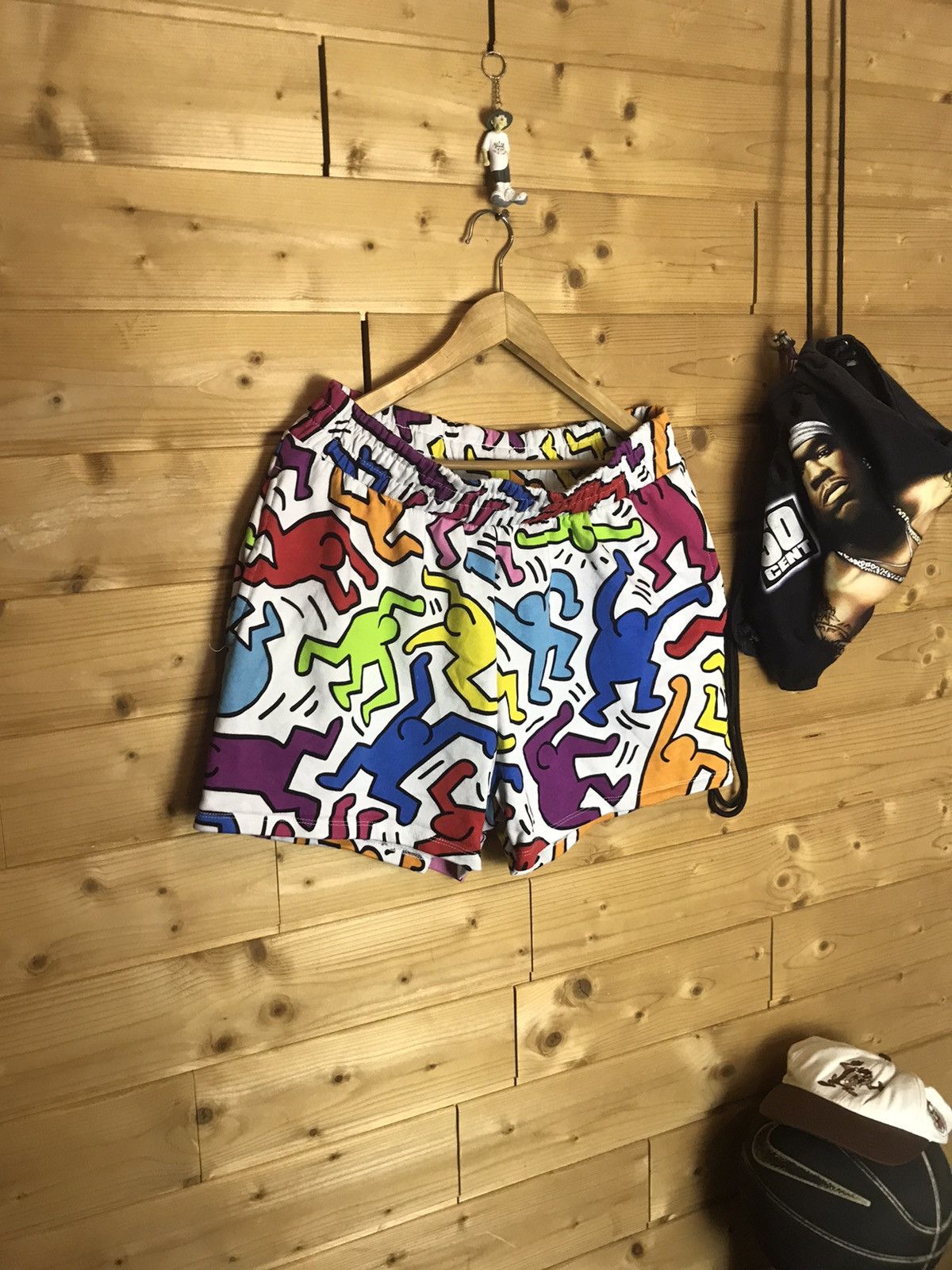 Keith Haring Keith Haring over print shorts Size 34" / US 12 / IT 48 - 1 Thumbnail
