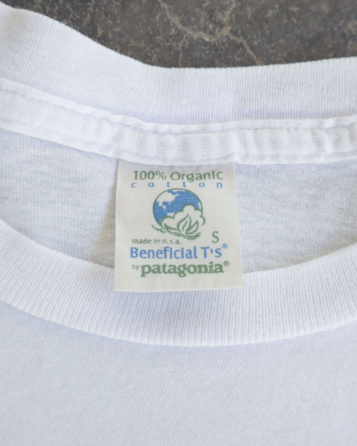 Patagonia Vintage Patagonia Beneficial Watersports Wave White Tee USA Size US S / EU 44-46 / 1 - 6 Thumbnail