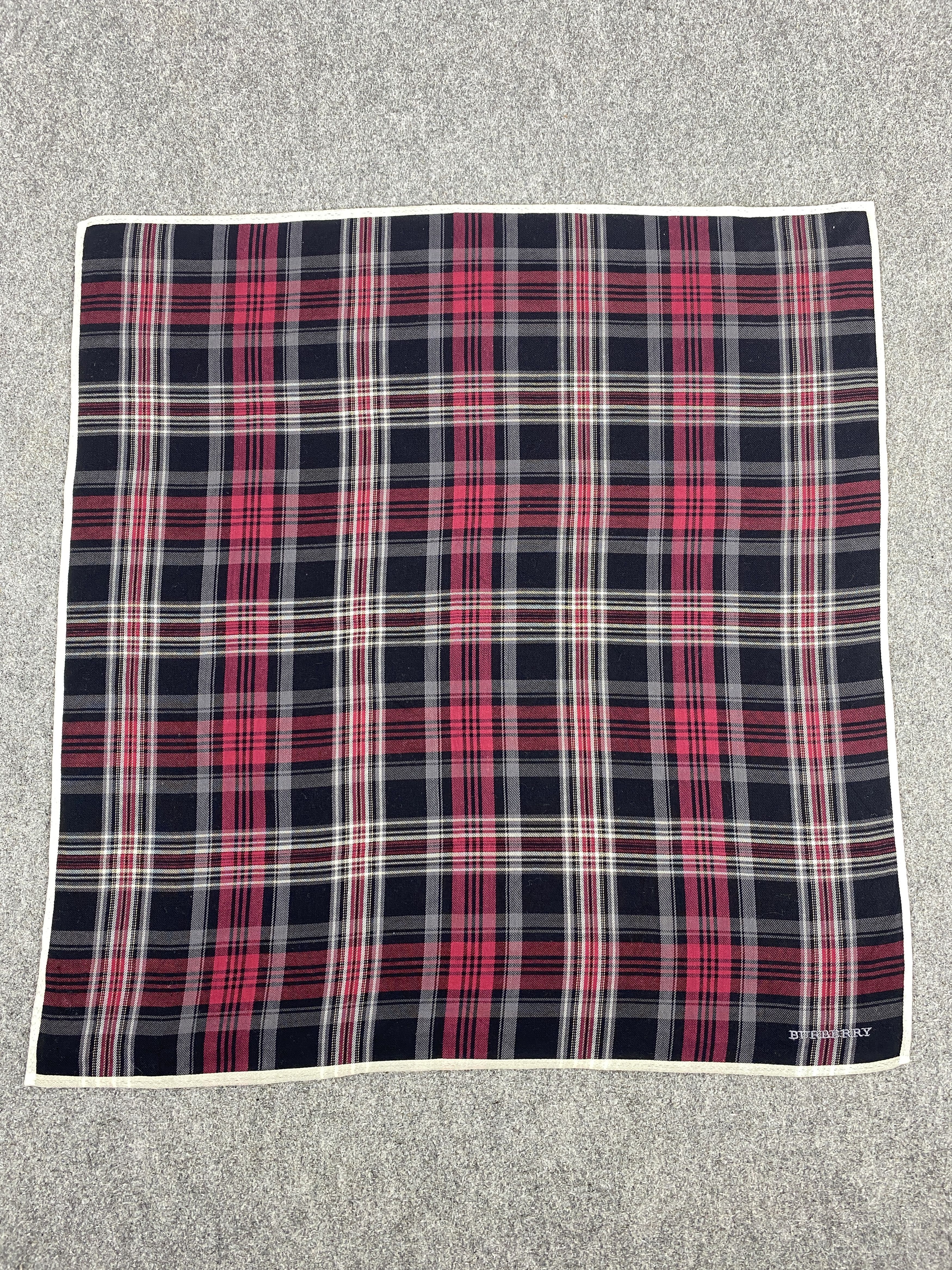 Burberry Vintage Burberry Handkerchief / Neckerchief KT0304 Size ONE SIZE - 4 Thumbnail