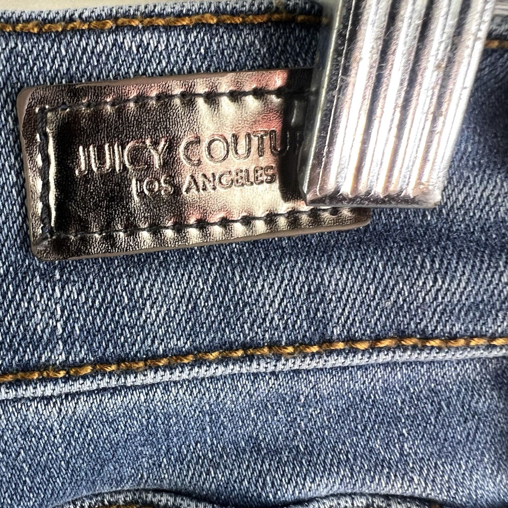 Juicy Couture Juicy Couture Denim Shorts Womens Size 8 Blue Cuffed 4-Inch Inseam Casual Activewear Size 30" / US 8 / IT 44 - 4 Thumbnail