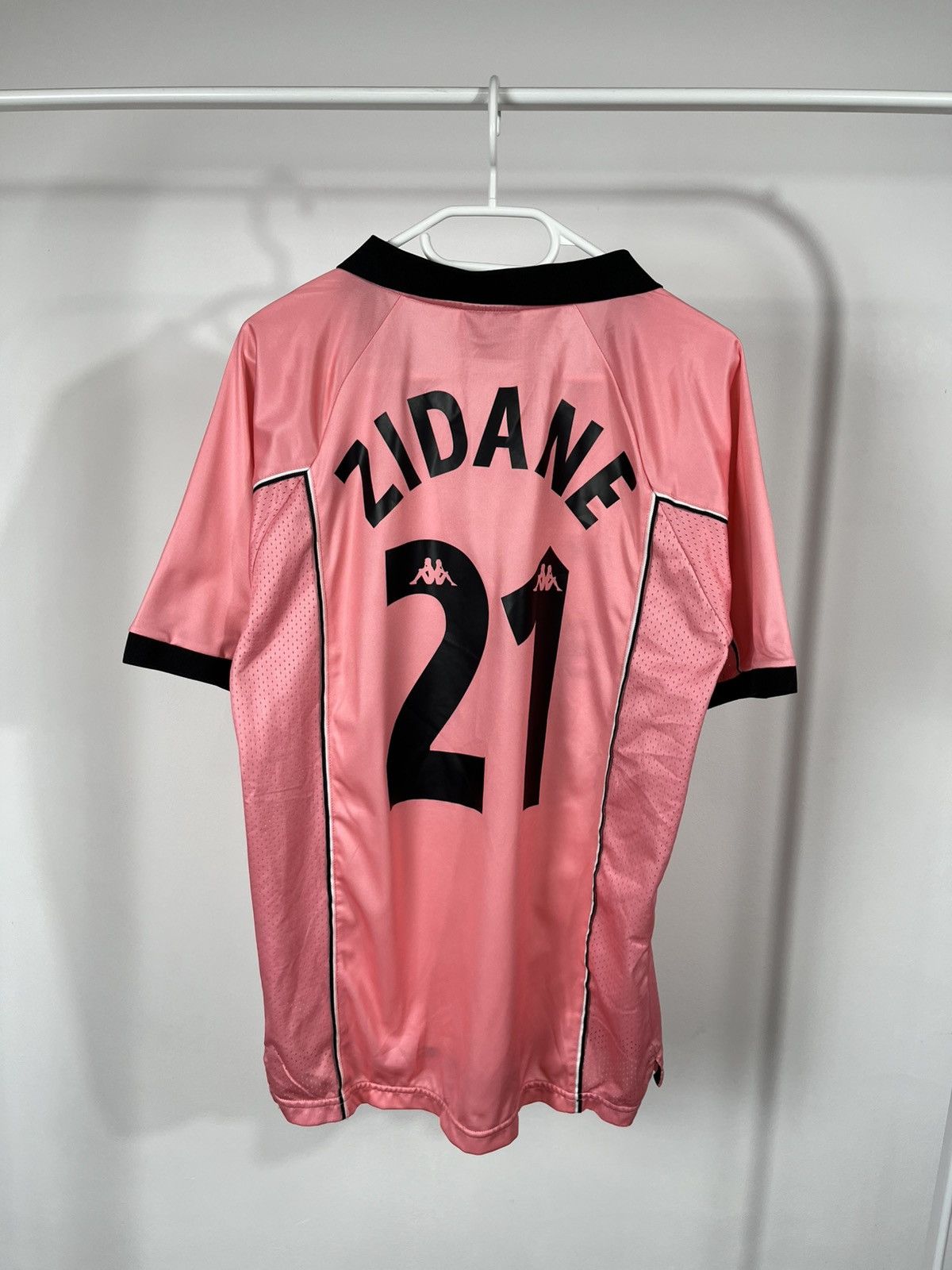 Vintage Juventus Pink Kappa Jersey Zidane 21 Sony MiniDisc S