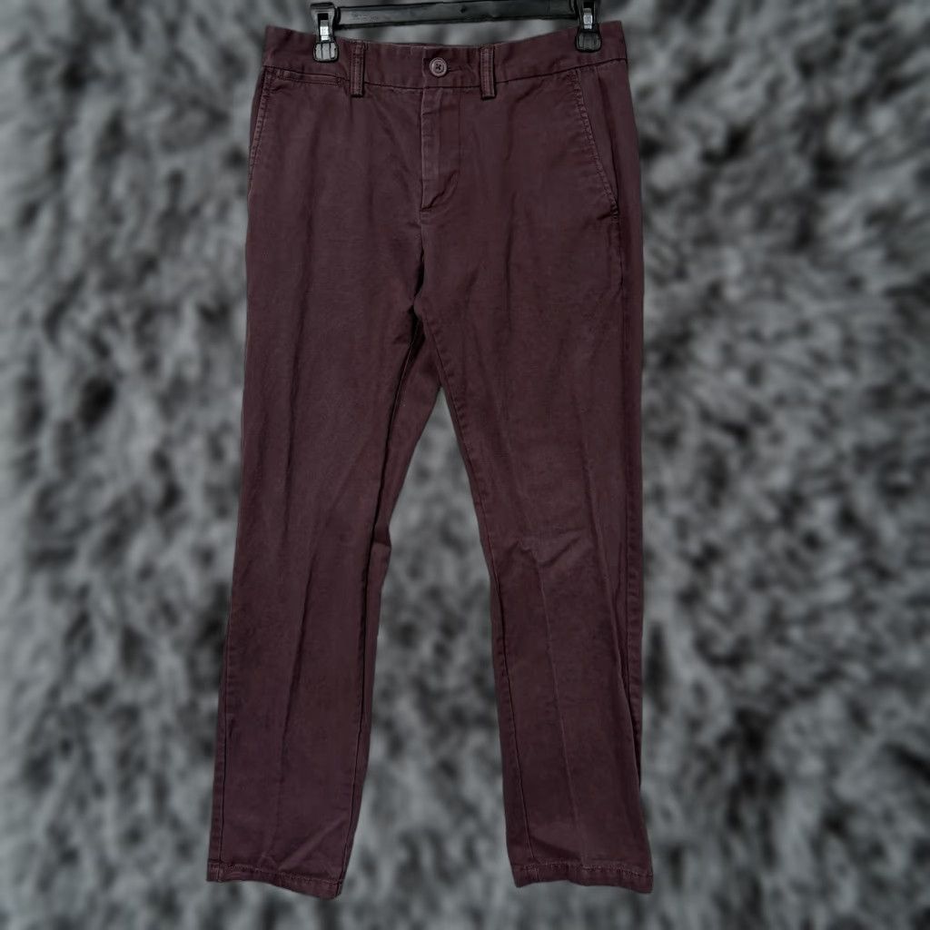 Old Navy Old Navy Chino Pants Mens 29x29 Maroon Slim Fit Utility Khaki Preppy Flat Front Size US 29 - 1 Thumbnail