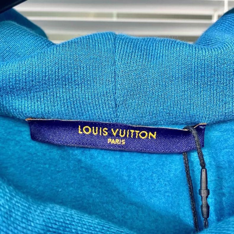 Louis Vuitton LOUIS VUITTON Pin Embroidered logo Blue hoodie 2504-Nextarr Size US L / EU 52-54 / 3 - 7 Thumbnail