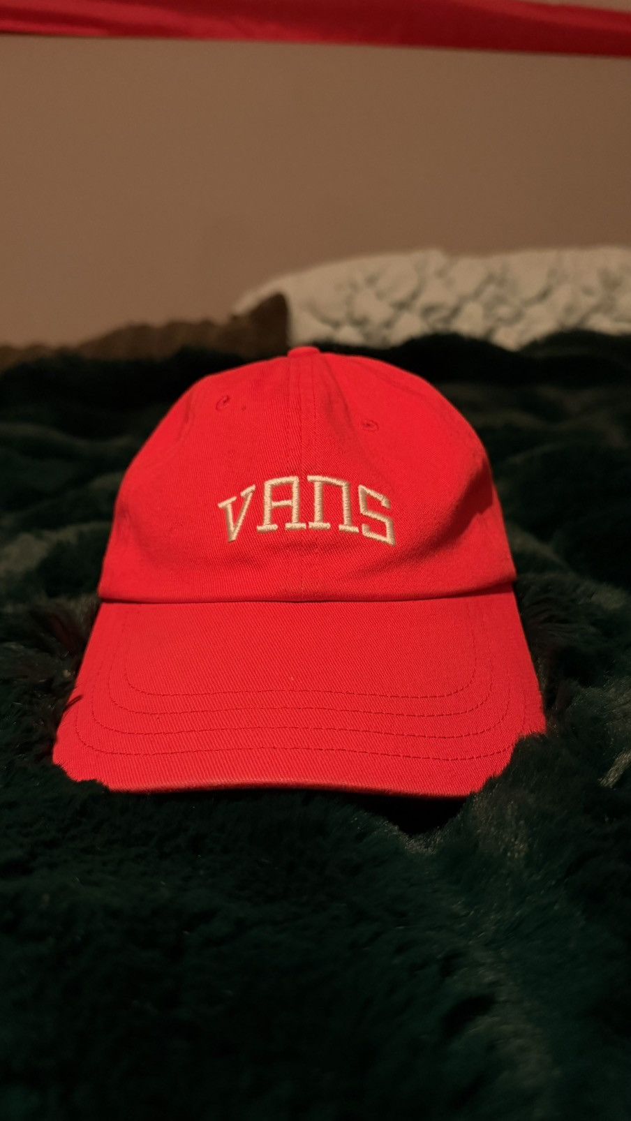 Vans Vans Baseball Cap Red White Embroidered Strapback Adjustable Size ONE SIZE - 1 Thumbnail