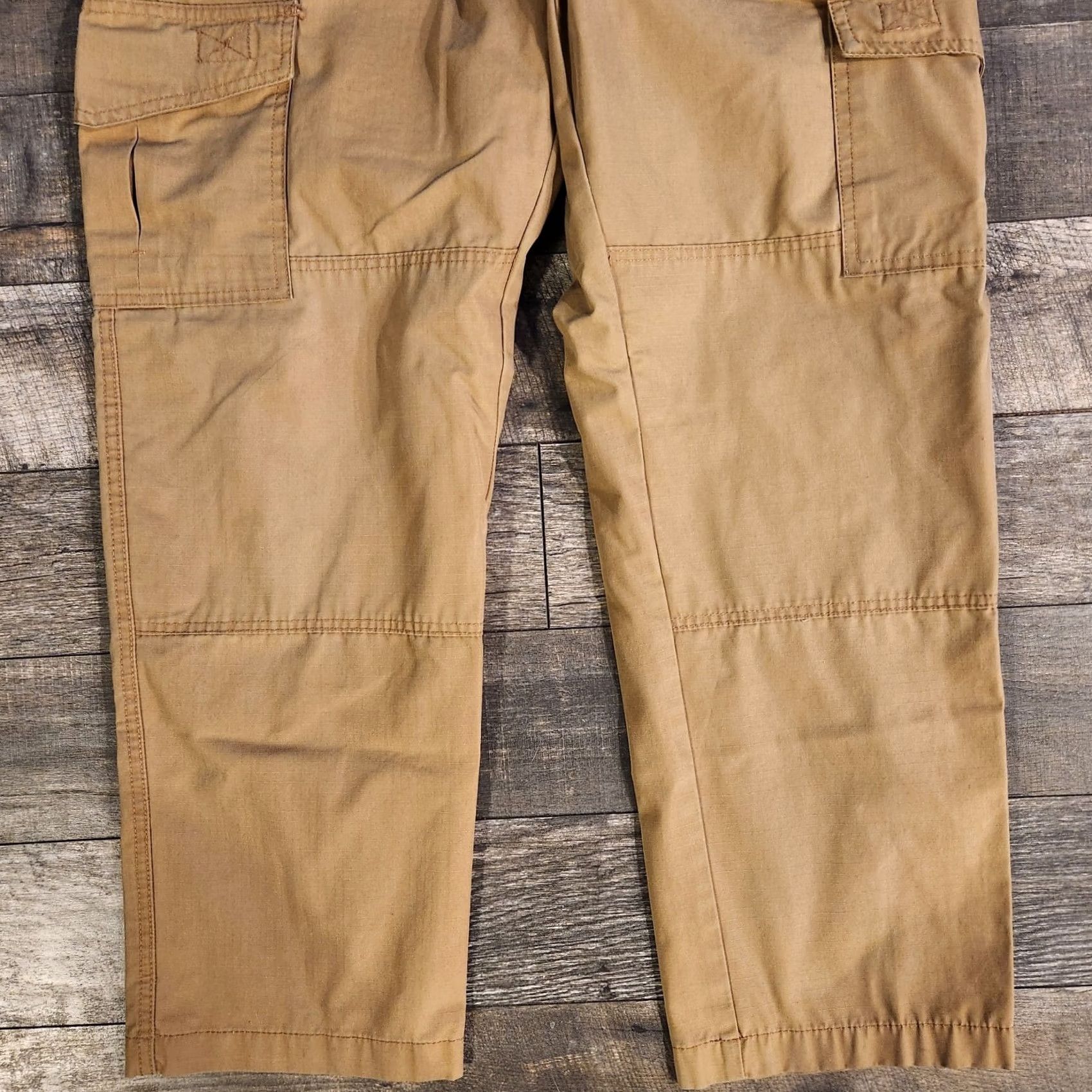 Propper PROPPER Pants MEN'S 38x32 TAN RIP STOP TACTICAL Cargo Pocket Workwear Casual 6.2 oz 60% cotton 40% polyester Ankle Cinch Regular Beiges? Size US 38 / EU 54 - 2 Thumbnail