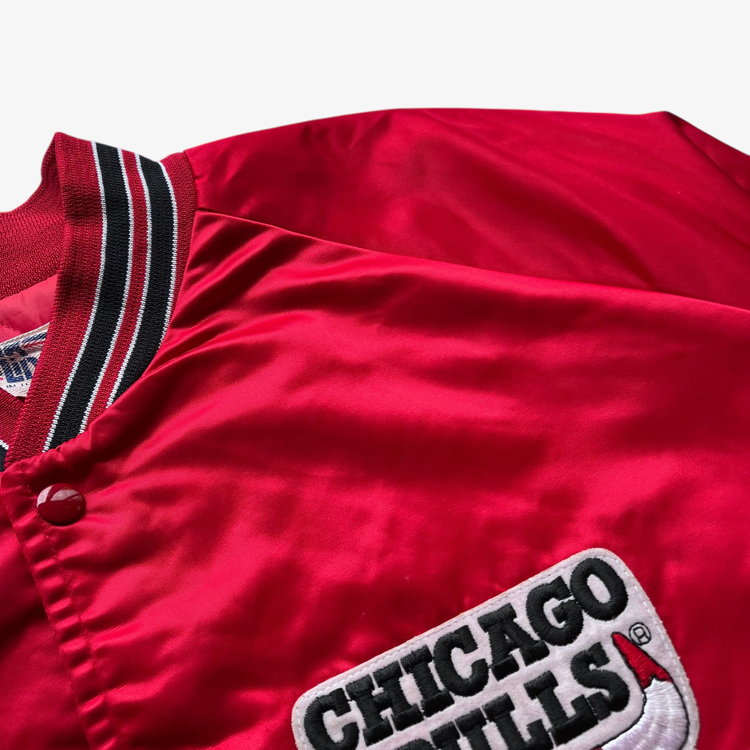 Chalk Line Vintage 90s Chalk Line NBA Chicago Bulls Varsity Jacket Size US L / EU 52-54 / 3 - 7 Thumbnail