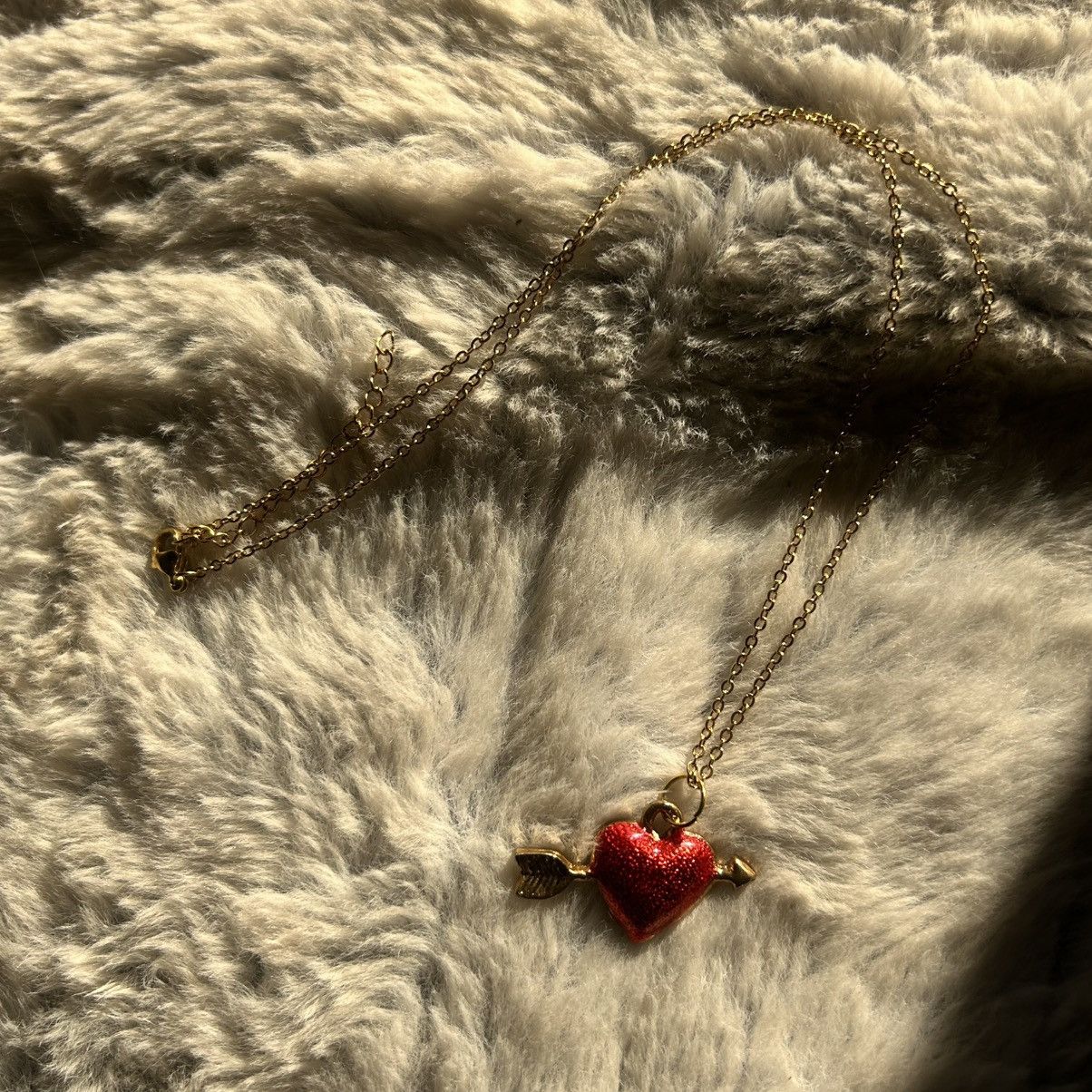 Vintage Vintage heart with arrow pendant on chain necklace Size ONE SIZE - 5 Thumbnail