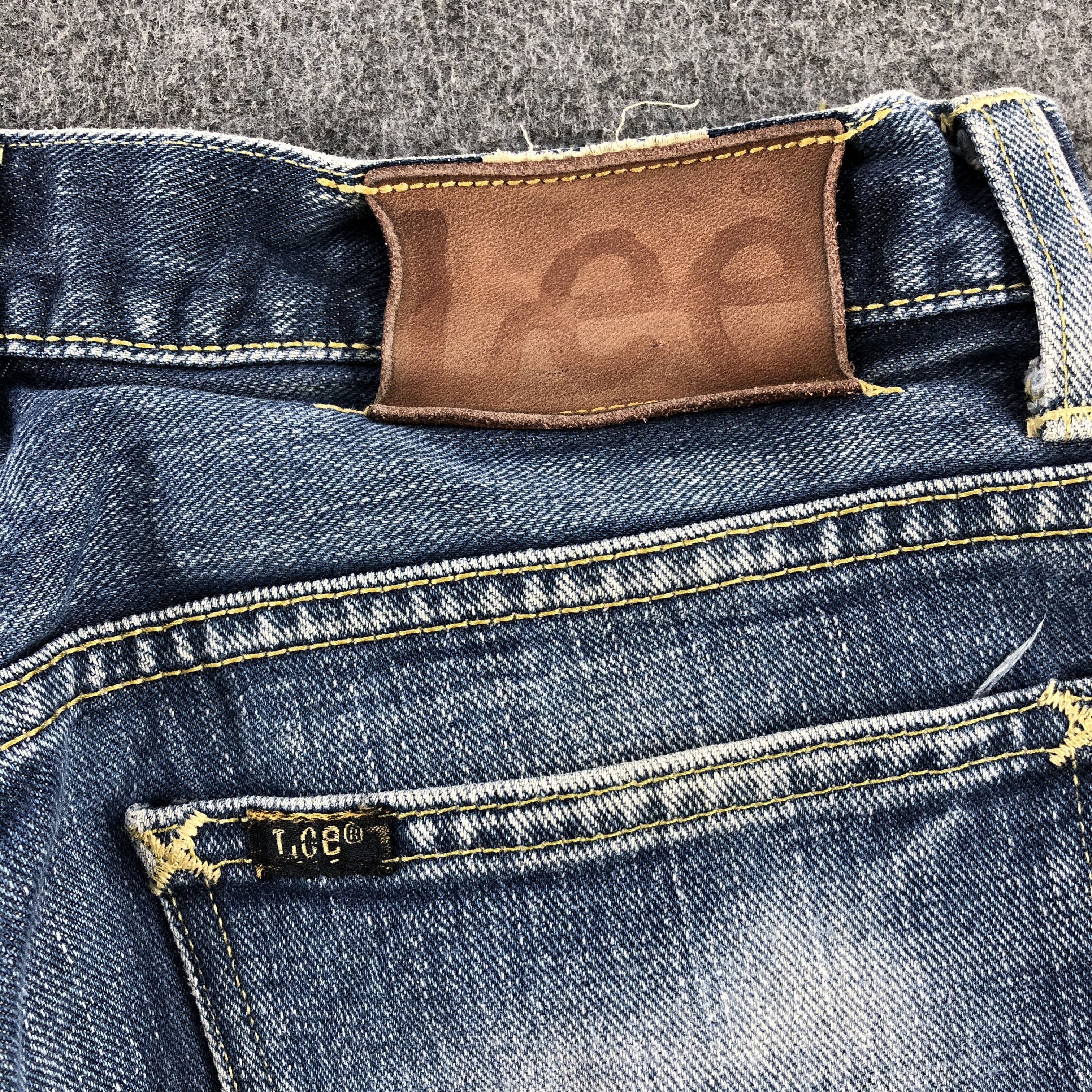 Lee × Vintage Vintage Blue Wash Lee Flare Jeans-JM1910 Size US 26 / EU 42 - 5 Thumbnail