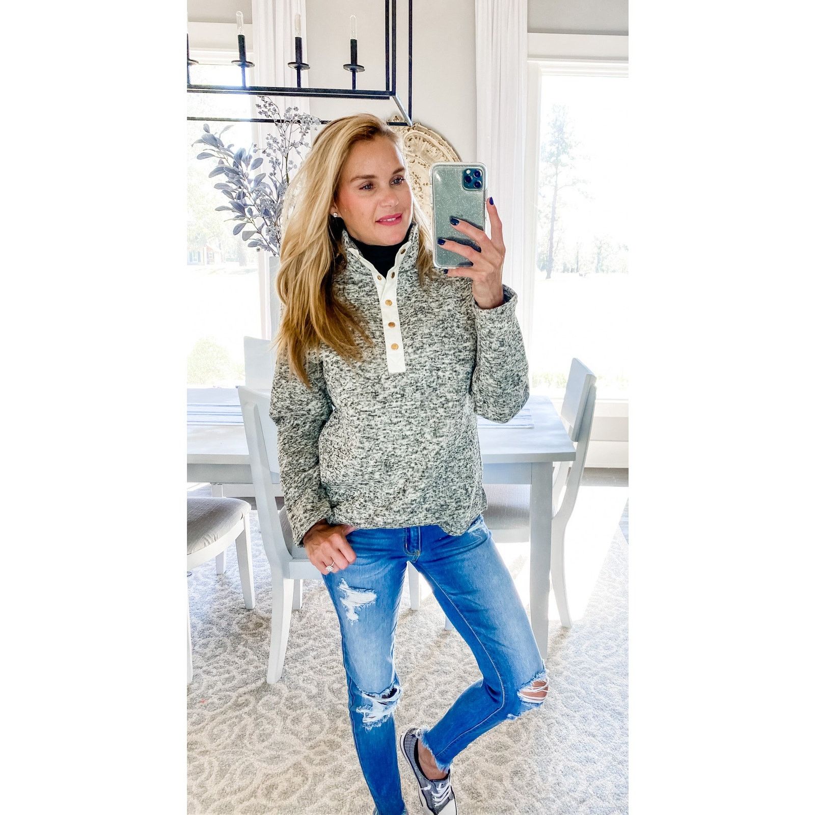 Other NEW Heathered Gray Black Off White Trim Gold Snap Pullover Size XL / US 12-14 / IT 48-50 - 1 Preview