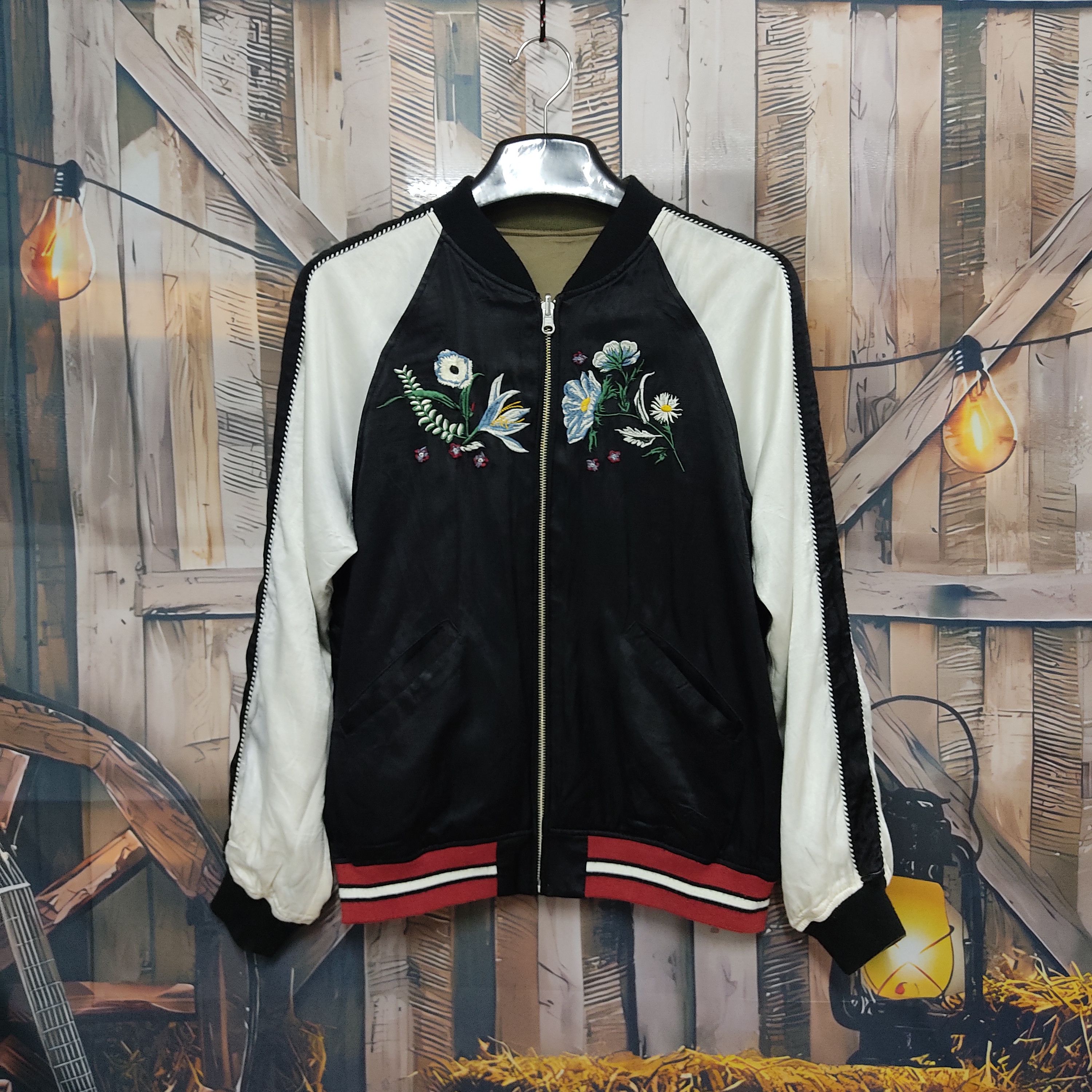 Japanese Brand × MOUSSY MOUSSY Embroidered Flowers Reversible Sukajan Jacket Size L / US 10 / IT 46 - 3 Thumbnail