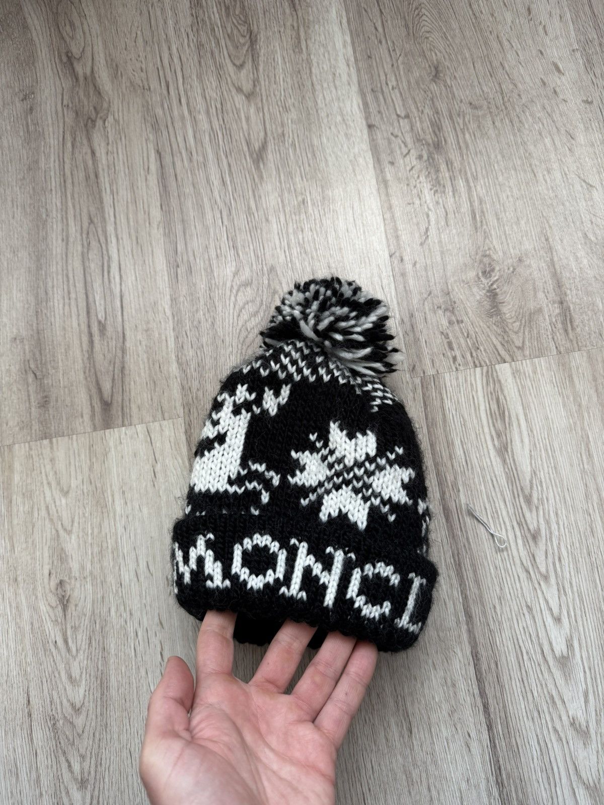 Moncler Moncler Logo Jacquard Pom Pom Hat Black White Wool Blend Size ONE SIZE - 21 Thumbnail