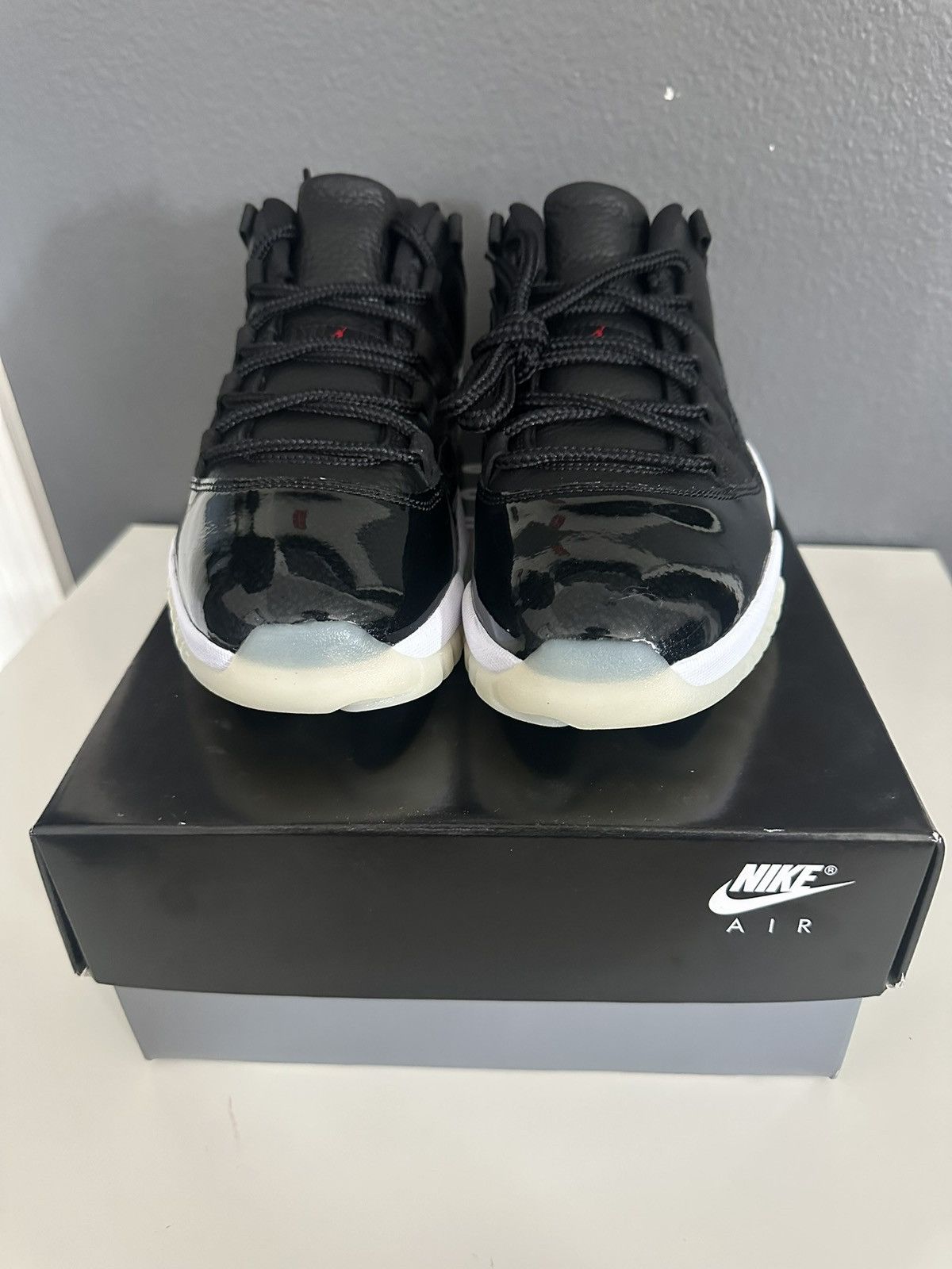 Jordan Brand Jordan 11 Retro Low 72-10 Size US 9.5 / EU 42-43 - 2 Thumbnail