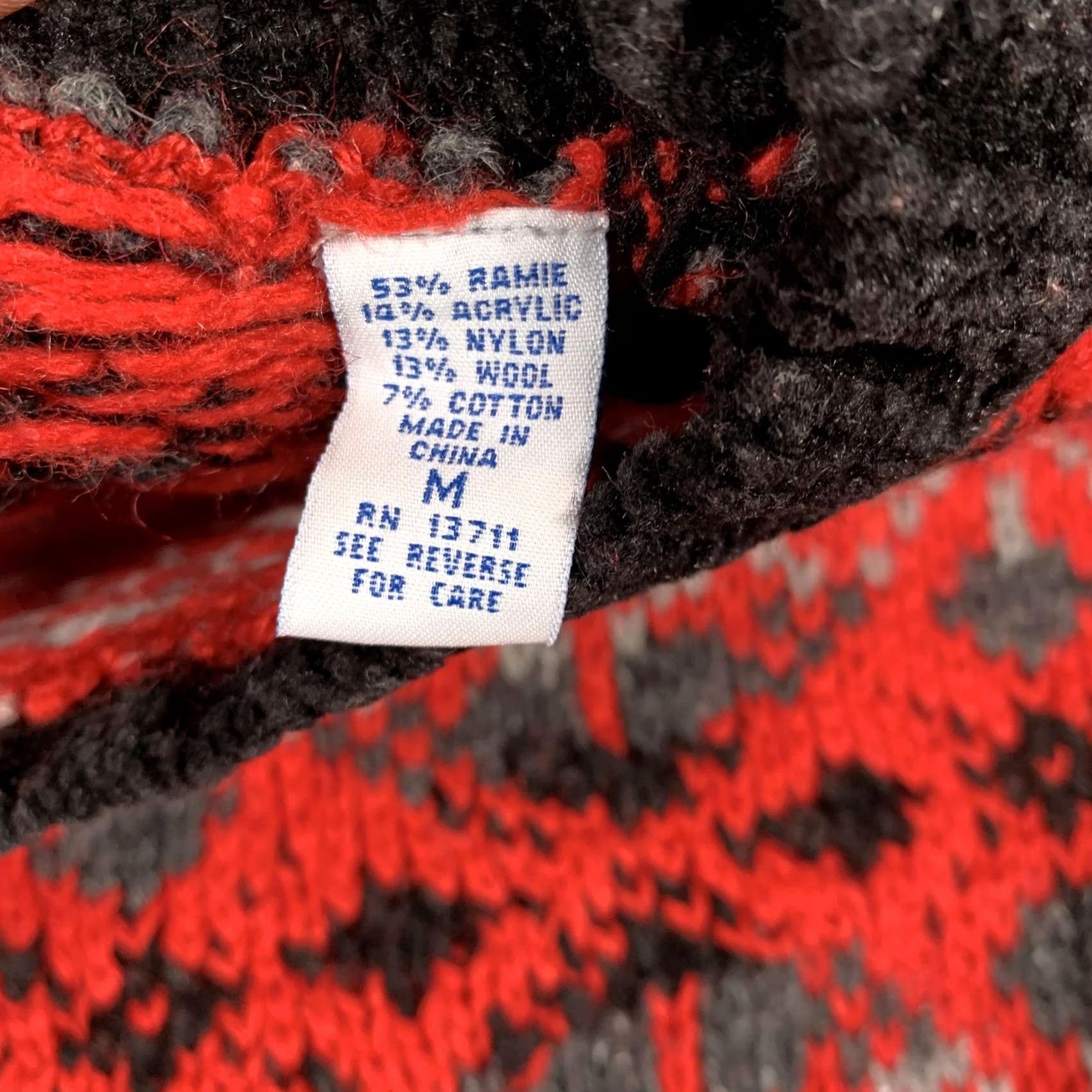 Vintage VINTAGE Marsh Landing Sweater Womens Medium Red Black Fair Isle Hand Knit Crewneck Ramie Size M / US 6-8 / IT 42-44 - 5 Thumbnail