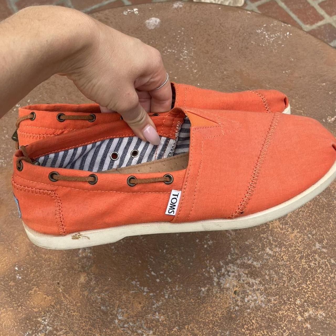 Toms Orange TOMS slip-on shoes men’s size 8 Size US 8 / EU 41 - 3 Thumbnail