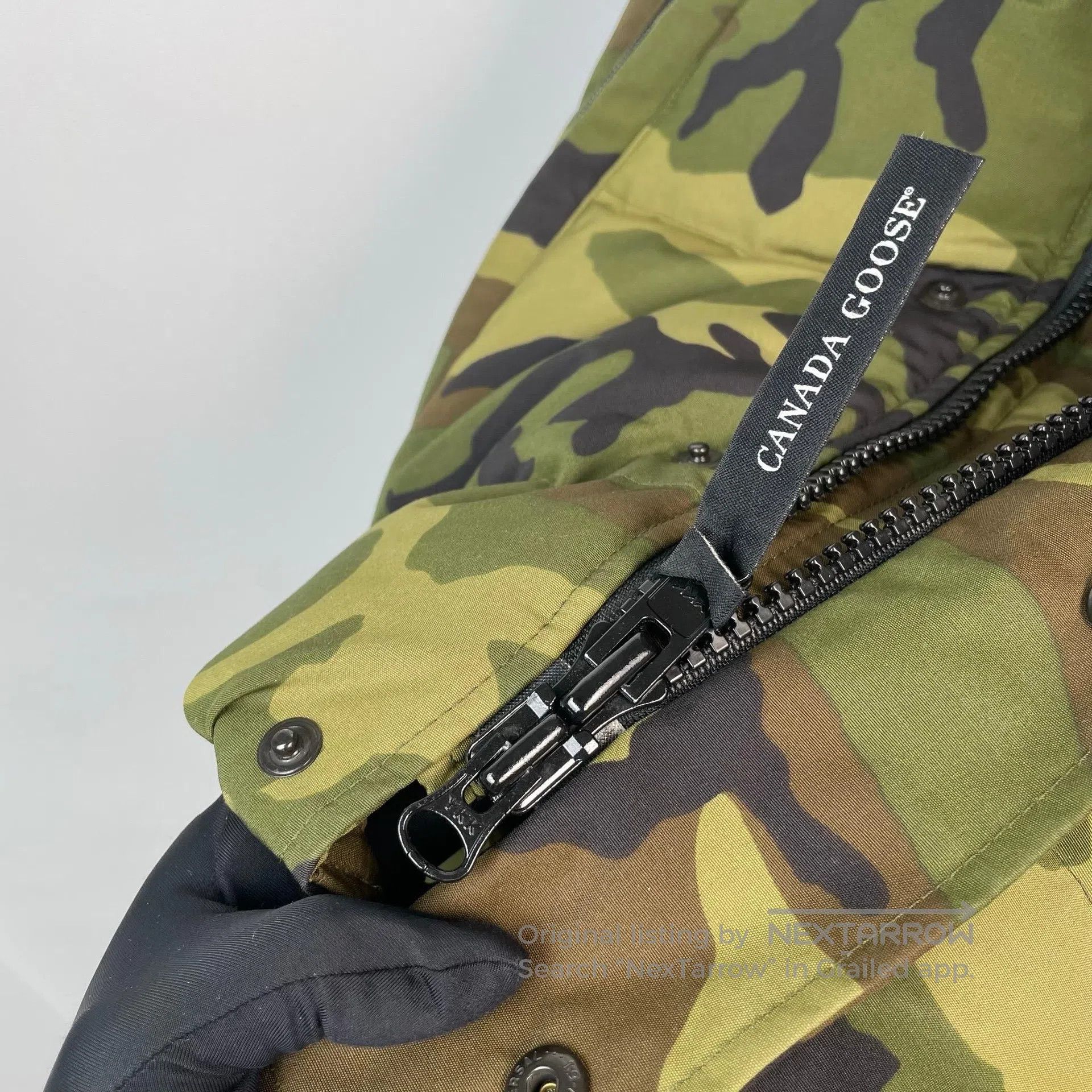 Canada Goose Canada Goose Camouflage Multi-Pocket Hooded Puffer Jacket| Size US S / EU 44-46 / 1 - 8 Thumbnail