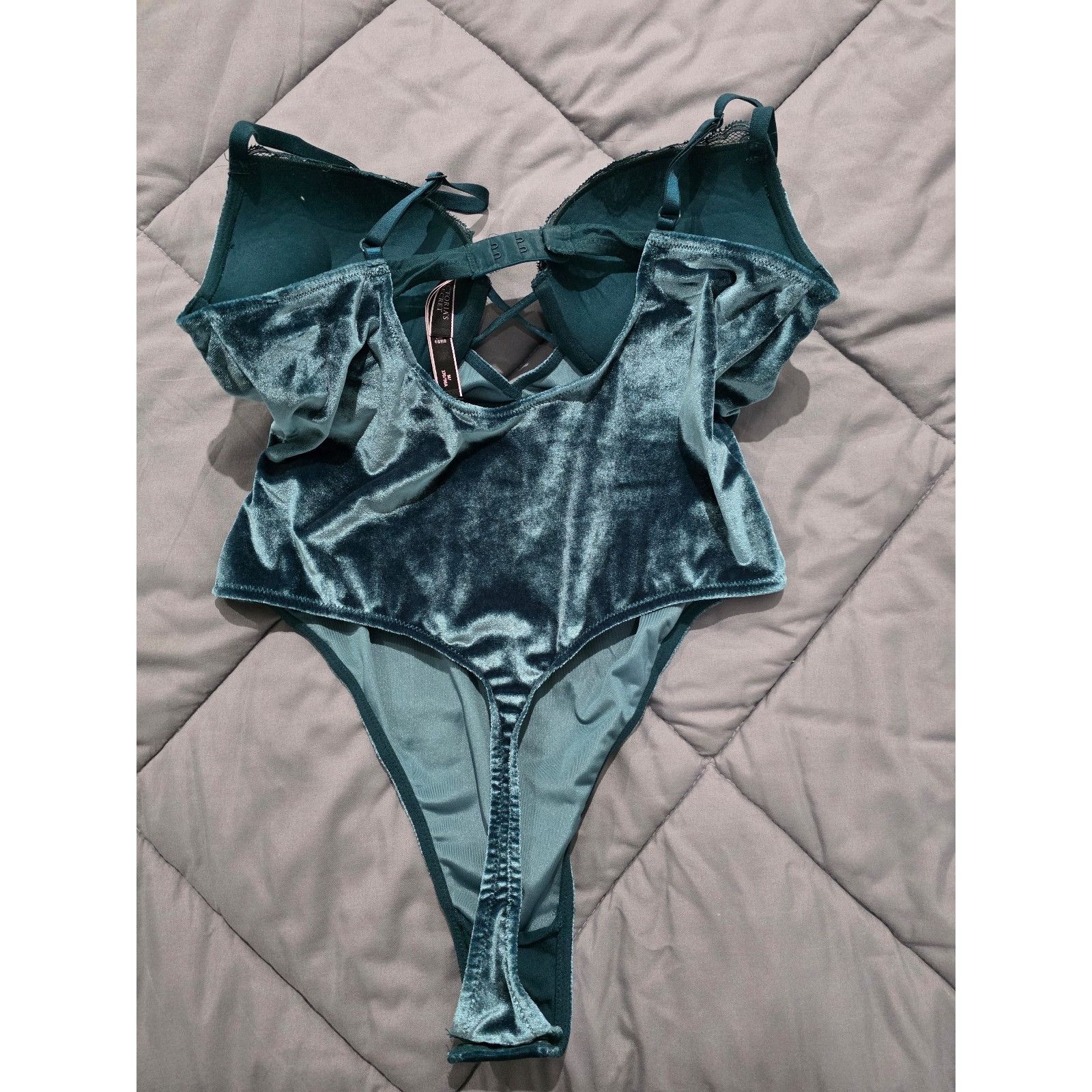 Victoria's Secret Victoria's Secret Bombshell Size Medium Velvet Teddy w Rhine Size ONE SIZE - 7 Thumbnail