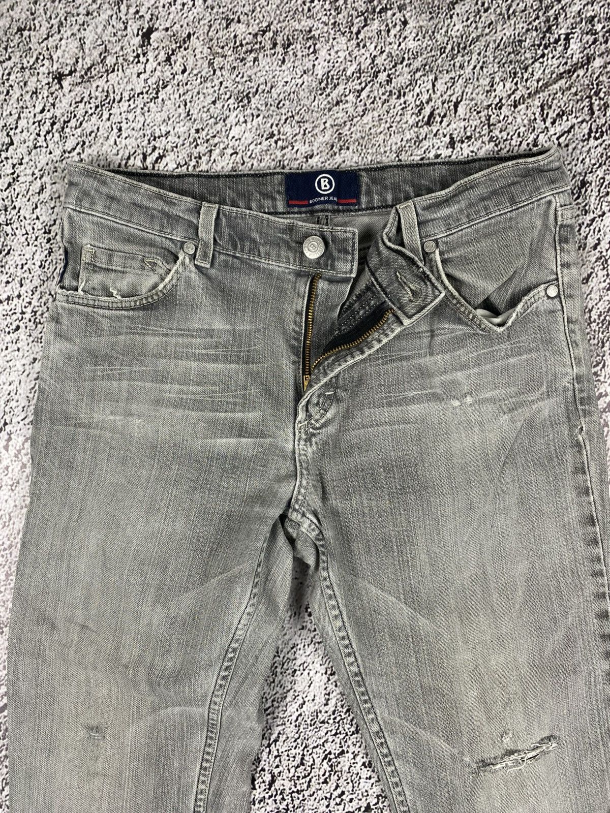 Vintage Vintage Y2K Bogner bootcut faded jeans streetwear Size 28" / US 6 / IT 42 - 8 Thumbnail