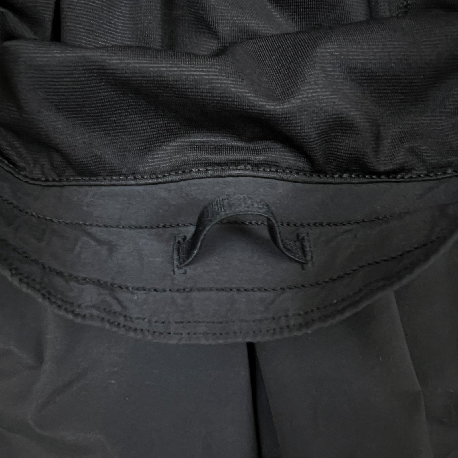 Lululemon Lululemon Hotty Hot Short II *Long 4" Athletic Lined Pants Size 28" / US 6 / IT 42 - 3 Thumbnail