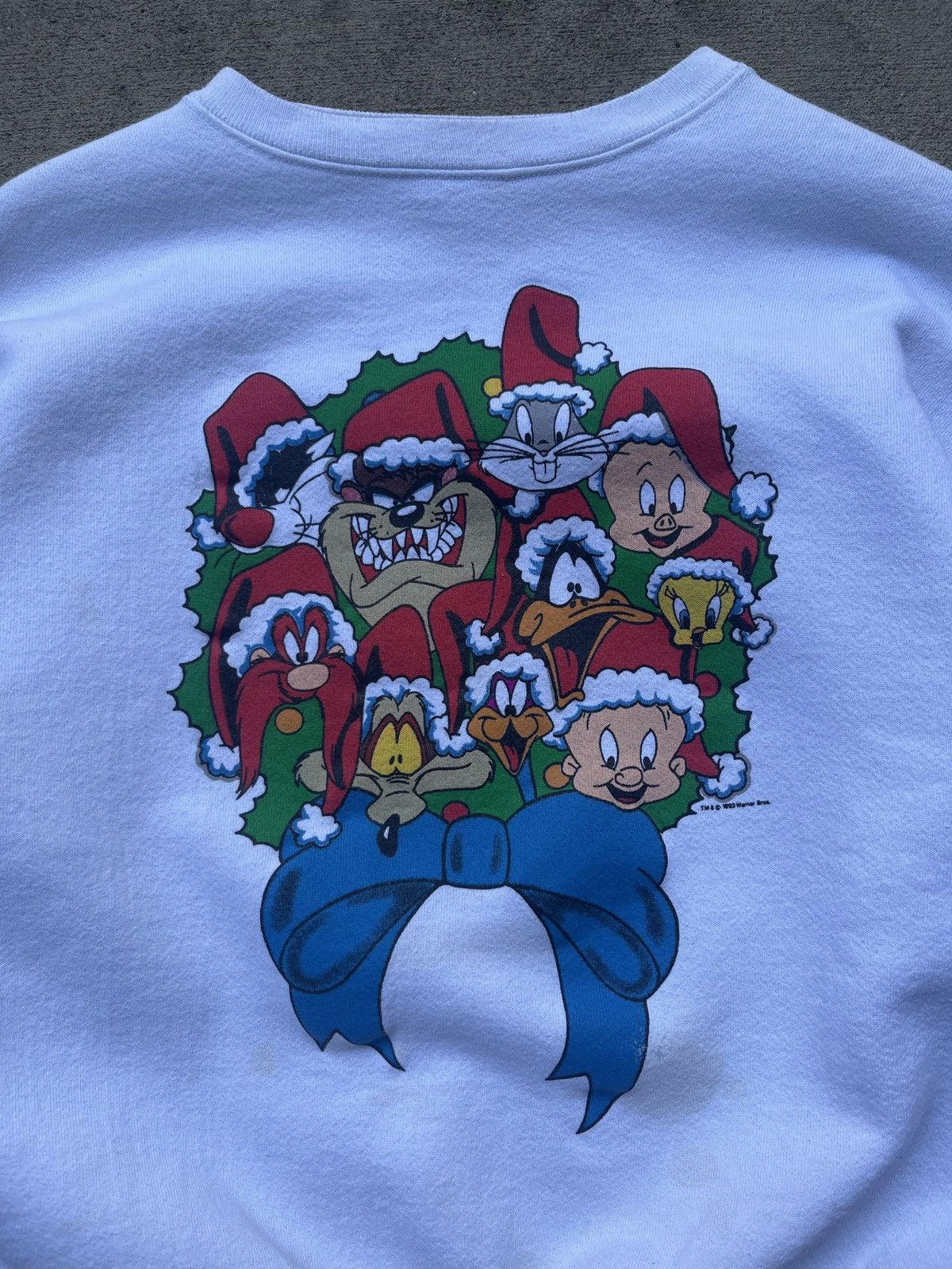 Vintage Vintage 90s Looney Tunes Cast Christmas Sweatshirt Size US S / EU 44-46 / 1 - 2 Thumbnail