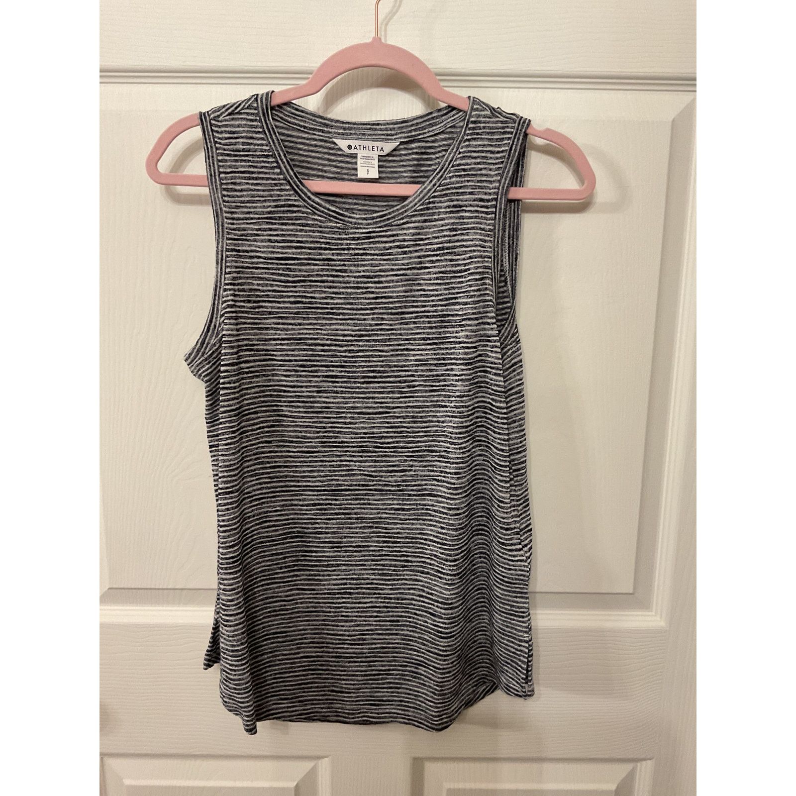 Athleta Athleta Lightweight Linen-Like Breezy Tank in Navy Stripe, S Size S / US 4 / IT 40 - 5 Thumbnail