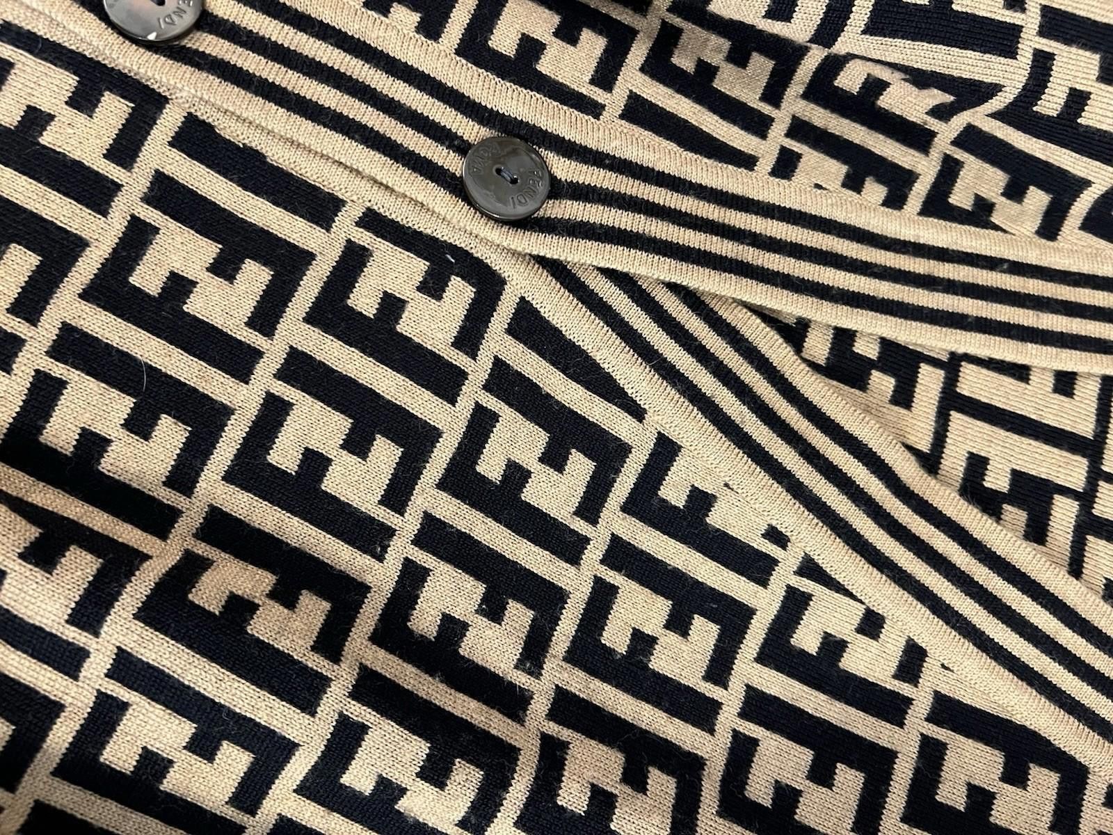 Fendi Fendi FF Logo Cardigan Sweater Wool Size 44 Size US M / EU 48-50 / 2 - 6 Thumbnail