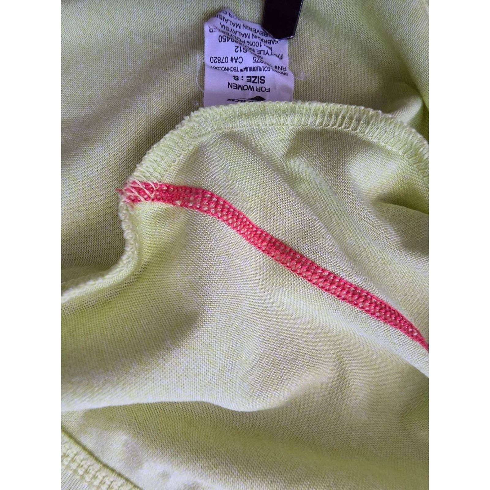 Brooks Brooks Short T-Shirt Womens Bright Yellow Small A001251 Size S / US 4 / IT 40 - 6 Thumbnail