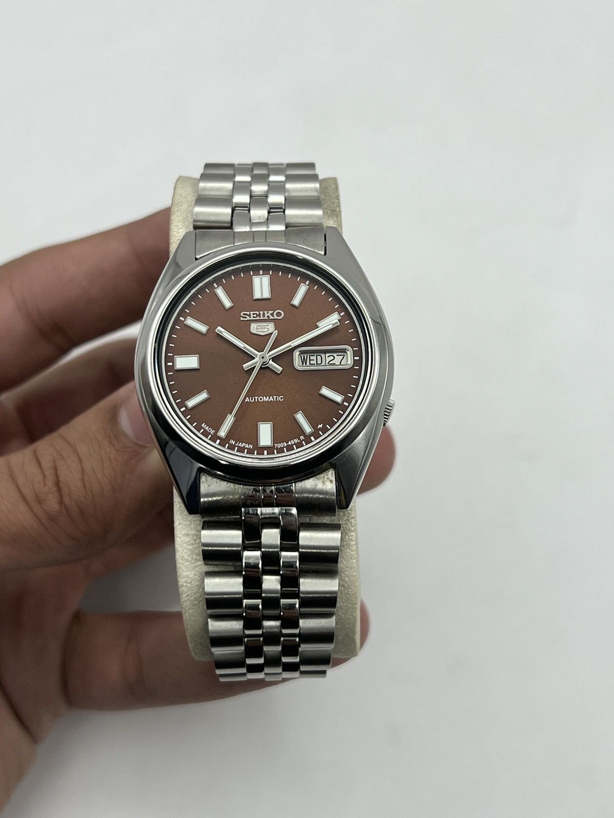 Seiko SEIKO5 SNX447 BROWN Sunburst Dial Automatic 17 Jewels Japan. Size 36 - 7 Thumbnail
