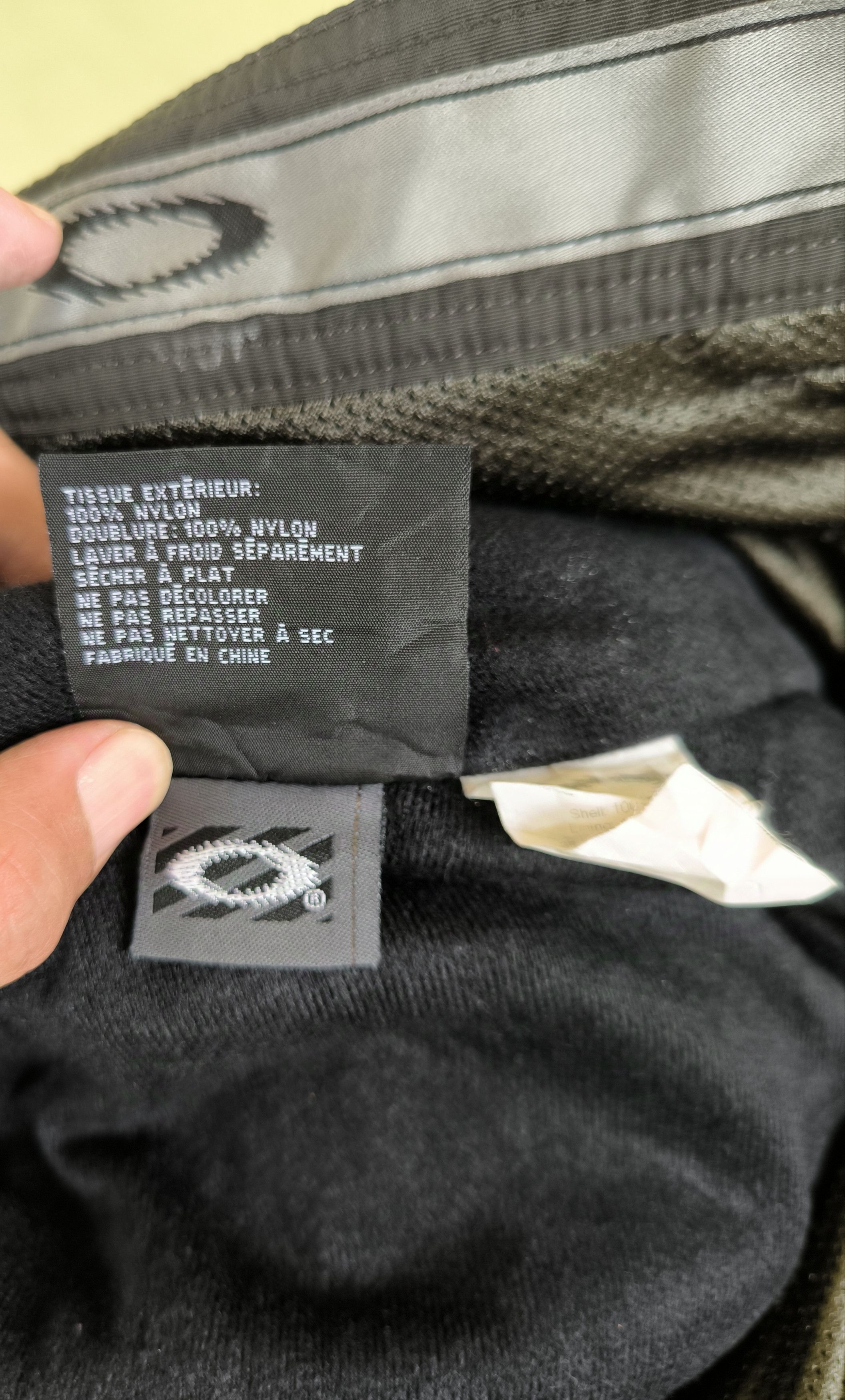 Oakley OAKLEY Software multi pocket snowboard/ski pants Size US 32 / EU 48 - 14 Thumbnail