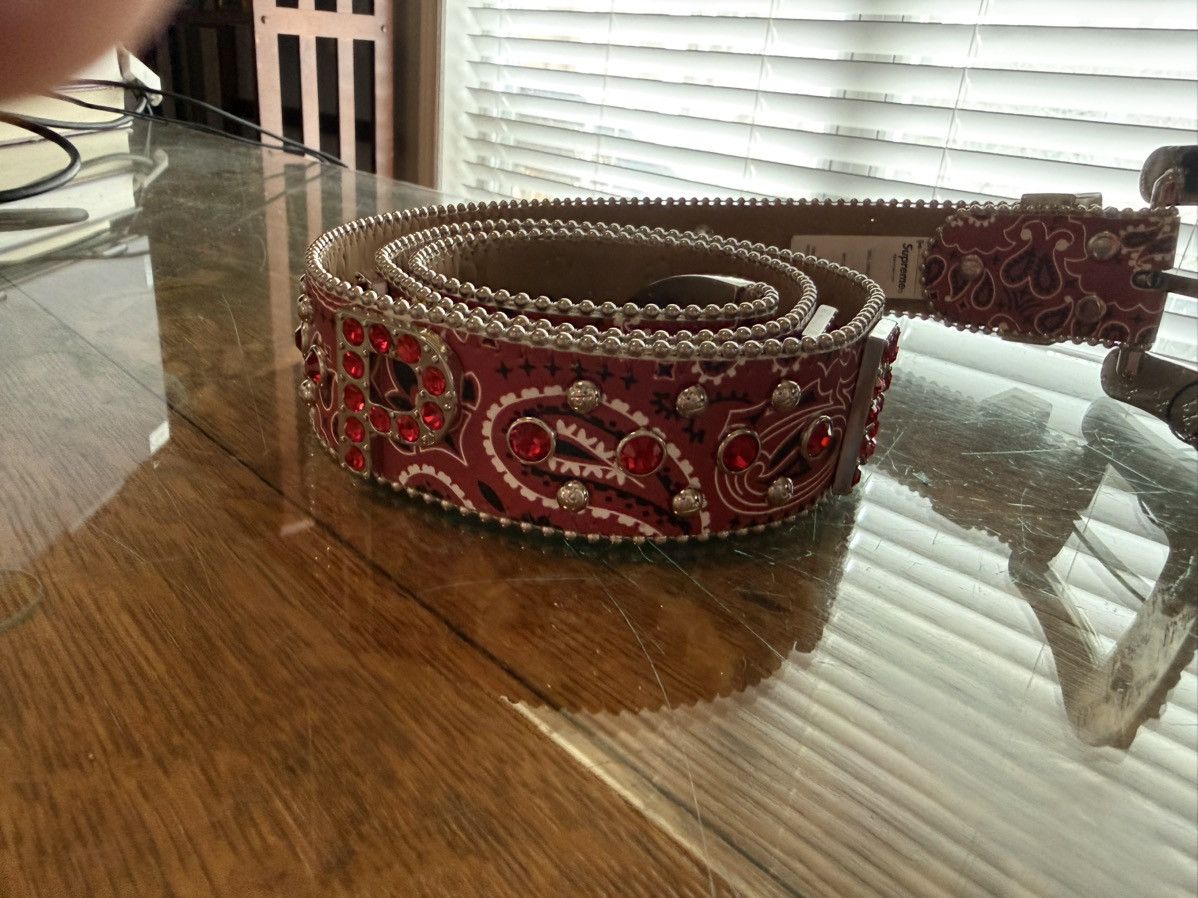 B.B. Simon × Supreme Supreme/b.b. Simon Red Bandana Belt SS26 Size 36 - 8 Thumbnail