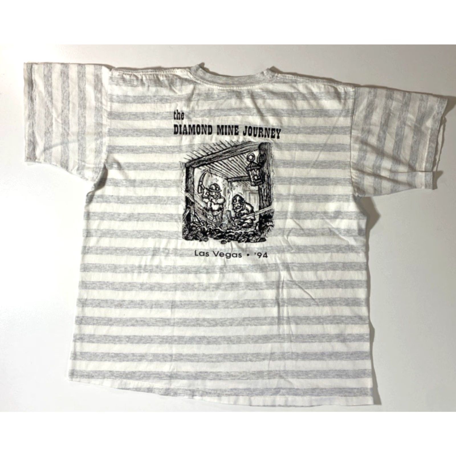 Vintage VINTAGE Tennessee River Gold Unisex Adults T-Shirt XL White Gray 1994 Las Vegas The Diamond Journey Quorum Tee Striped 90s USA 100% Cotton Made in USA Size US XL / EU 56 / 4 - 2 Thumbnail