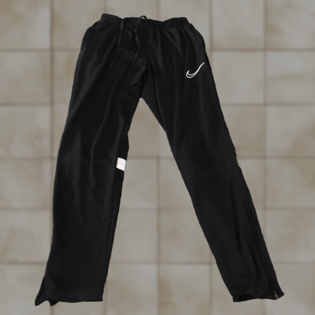 Nike Nike Dri-FIT Sweatpants Womens Small Black Zip Ankle Stretch Performance Regular Inseam 26in Pants Straight Logo Athletic Gy m & Training, Walking Size 42" / US 20 - 1 Thumbnail