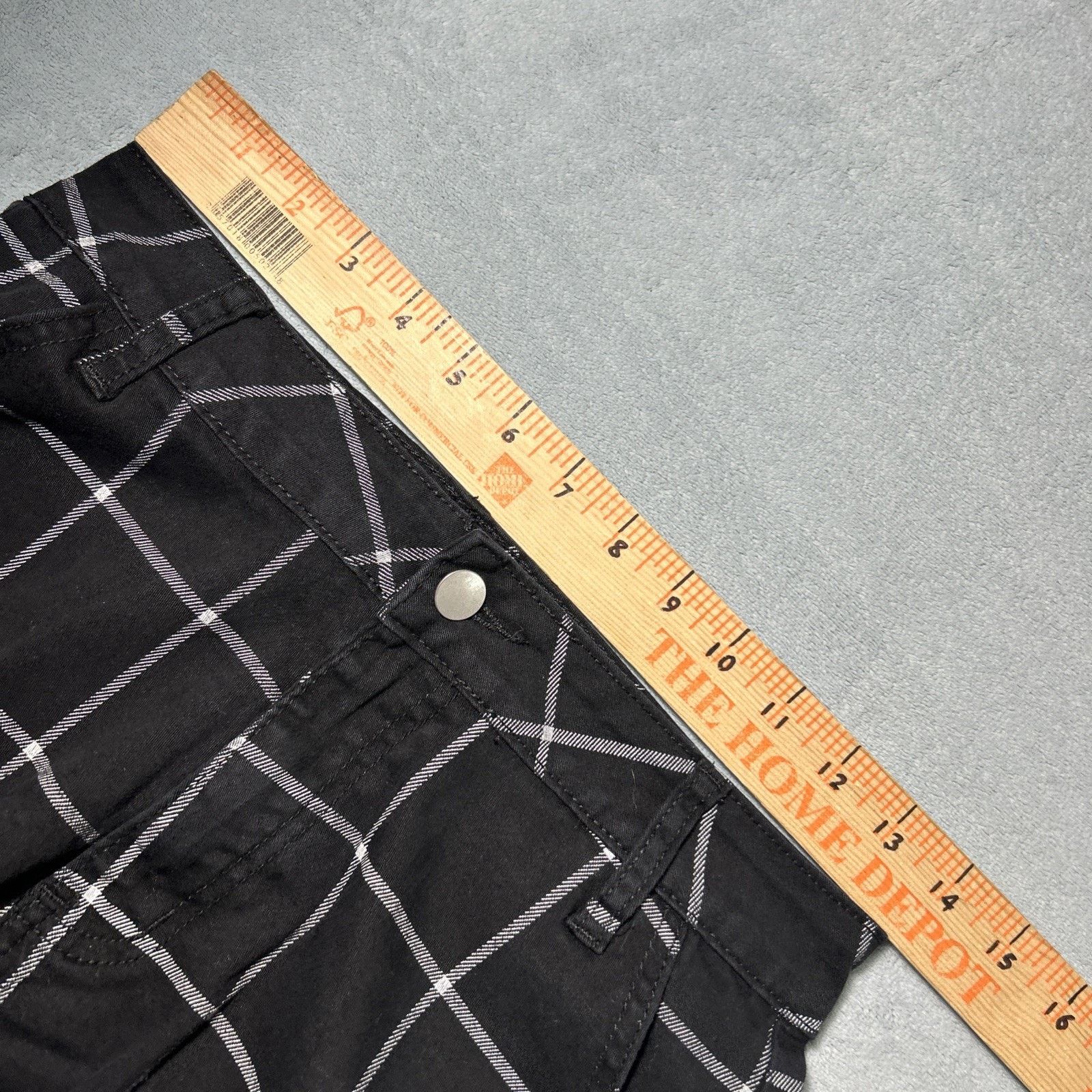 Hot Topic Gothic Emo Checker Cargo Pants Small 28x29 Hamilton Loose Size 28" / US 6 / IT 42 - 8 Thumbnail
