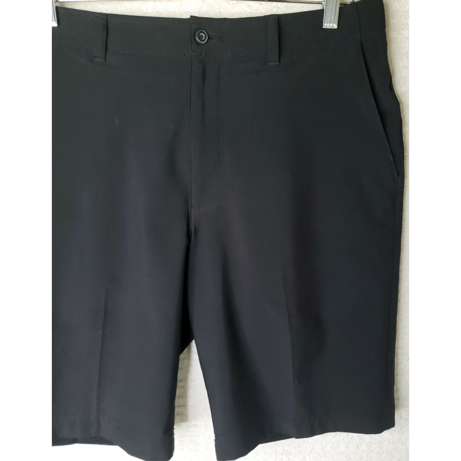 PGA Tour PGA TOUR Men’s Black Golf 5 Pocket Longer Length Shorts 32 Chino Regular Inseam 10 Size US 32 / EU 48 - 4 Thumbnail